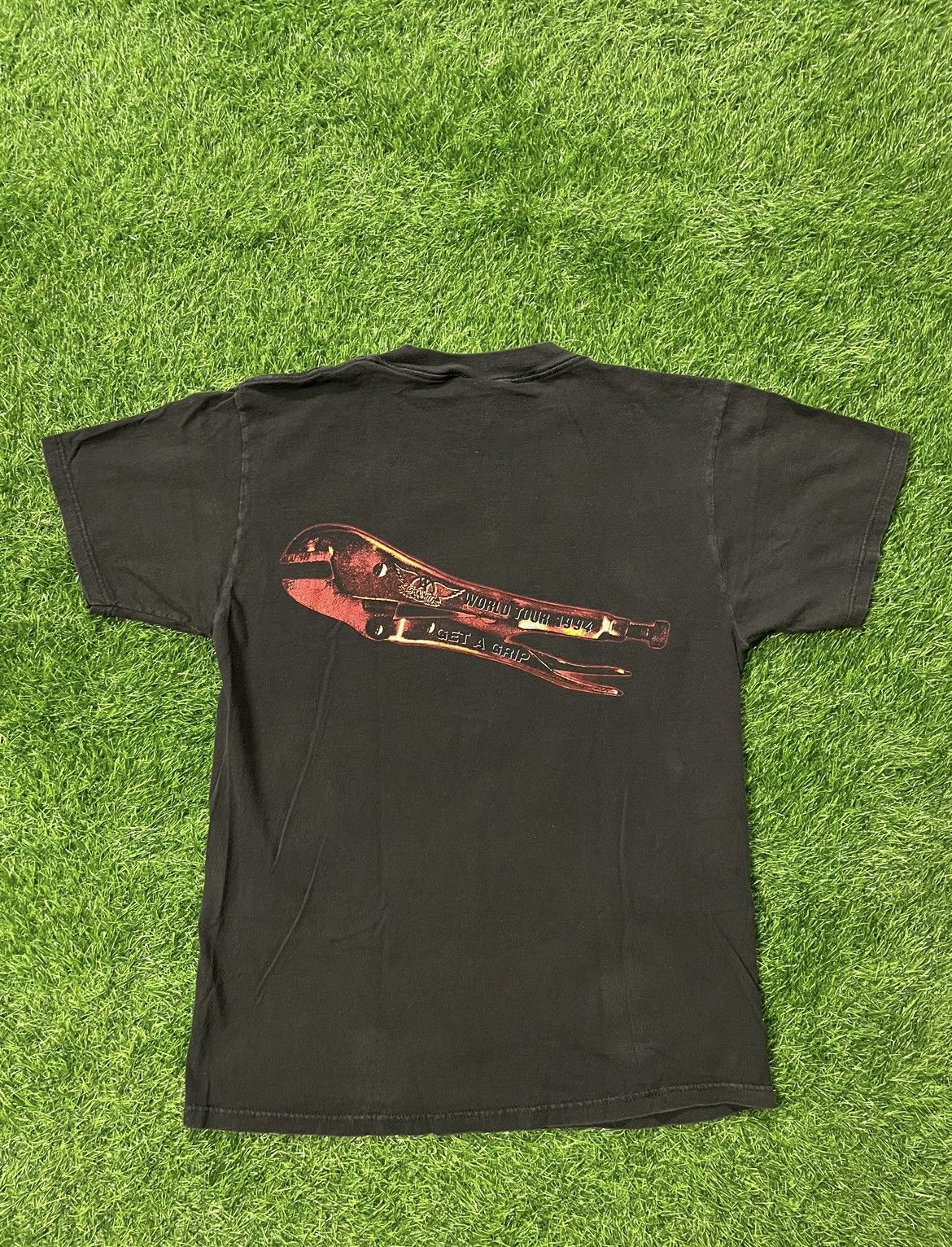 Aerosmith × Vintage Vintage Aerosmith Get A Grip 1994 Tour Tee shirt Size Large Size US L / EU 52-54 / 3 - 2 Thumbnail