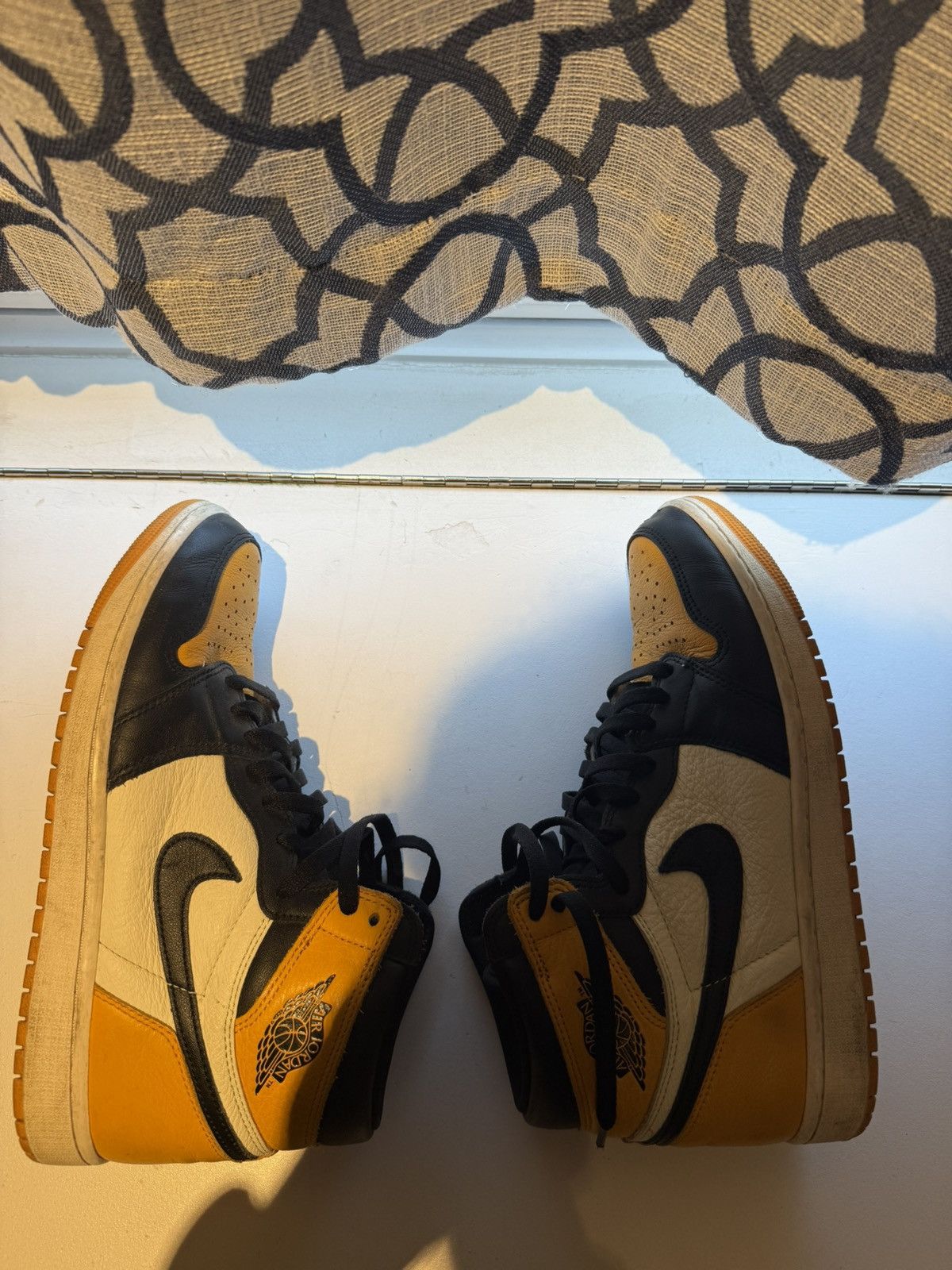 Jordan Brand Jordan 1 Taxi’s Size US 10.5 / EU 43-44 - 3 Thumbnail