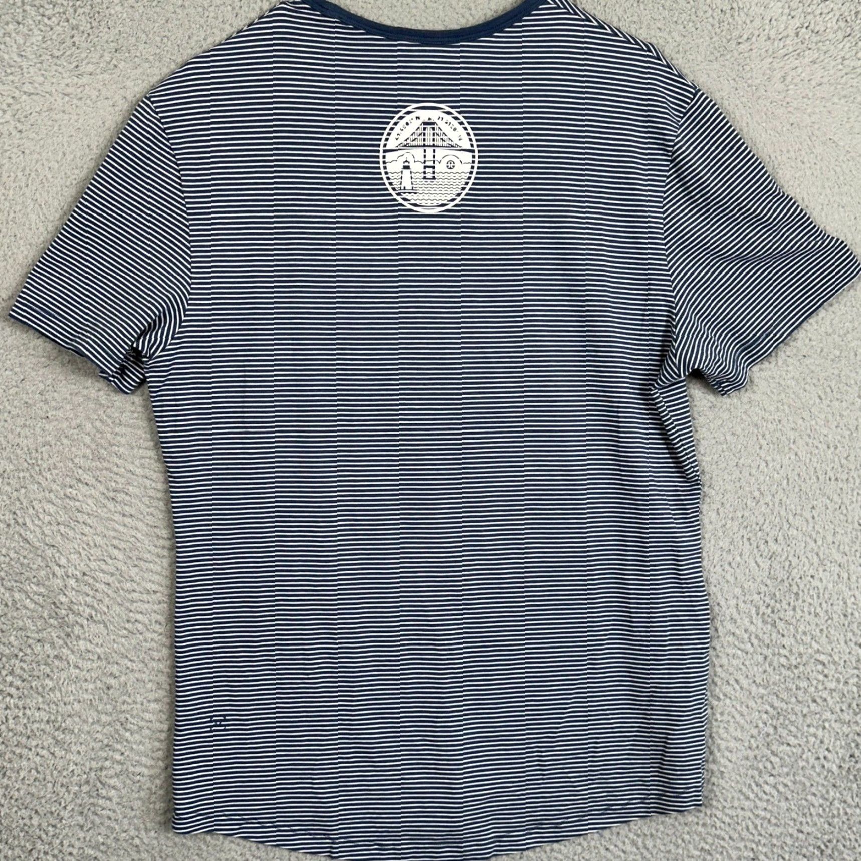 Lululemon Lululemon T-Shirt Mens M Blue White Striped Crew Neck Short Sleeve Logo Athletic Tee Size US M / EU 48-50 / 2 - 3 Thumbnail