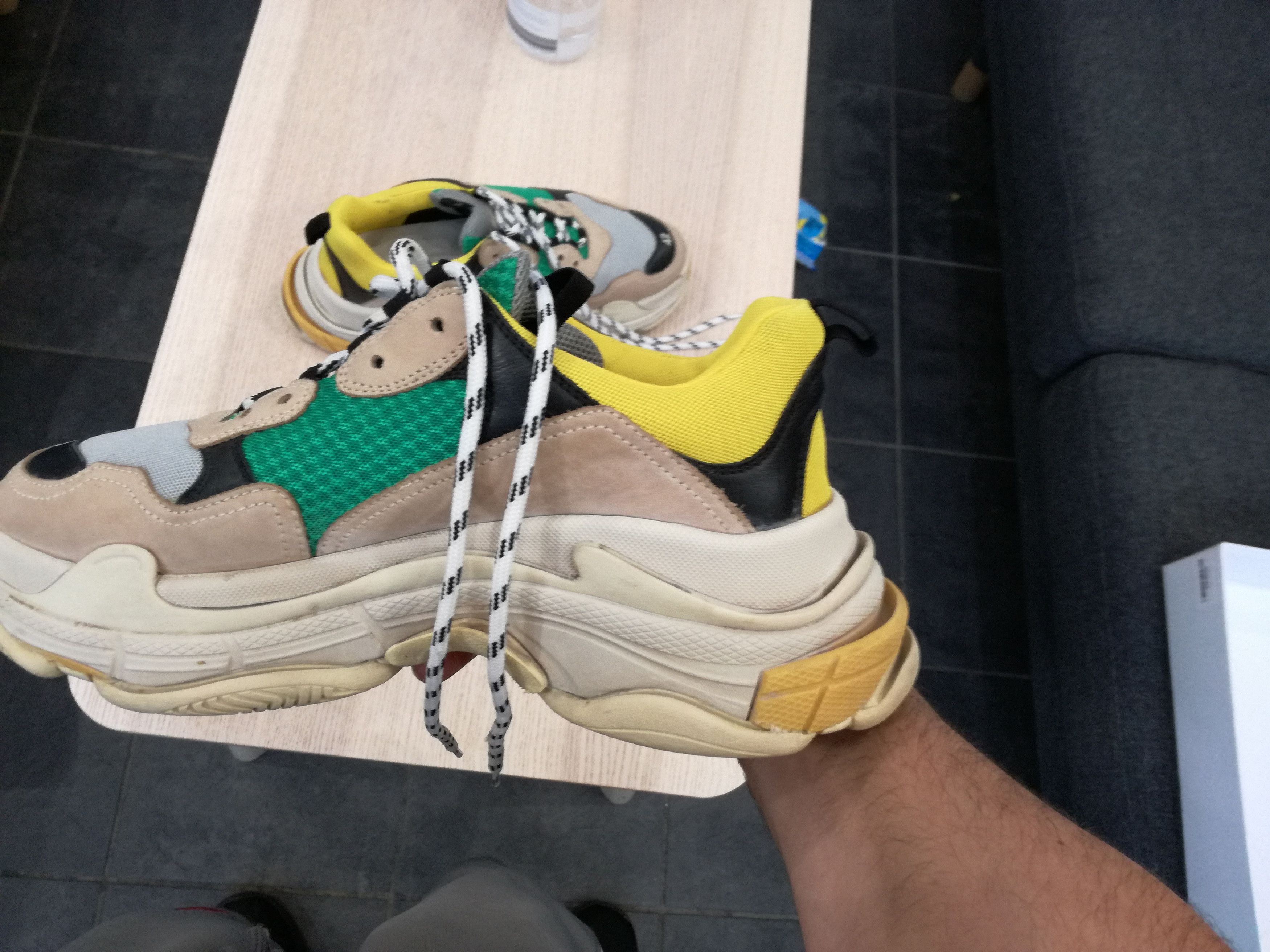 Balenciaga Made in Italy Triple S OG Curry Size 42 Size US 9 / EU 42 - 7 Thumbnail