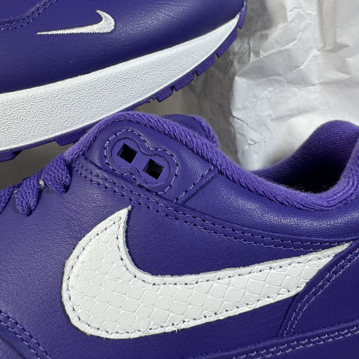 Nike × Supreme Supreme Nike Air Max 1 87’ SP Size US 10 / EU 43 - 4 Thumbnail