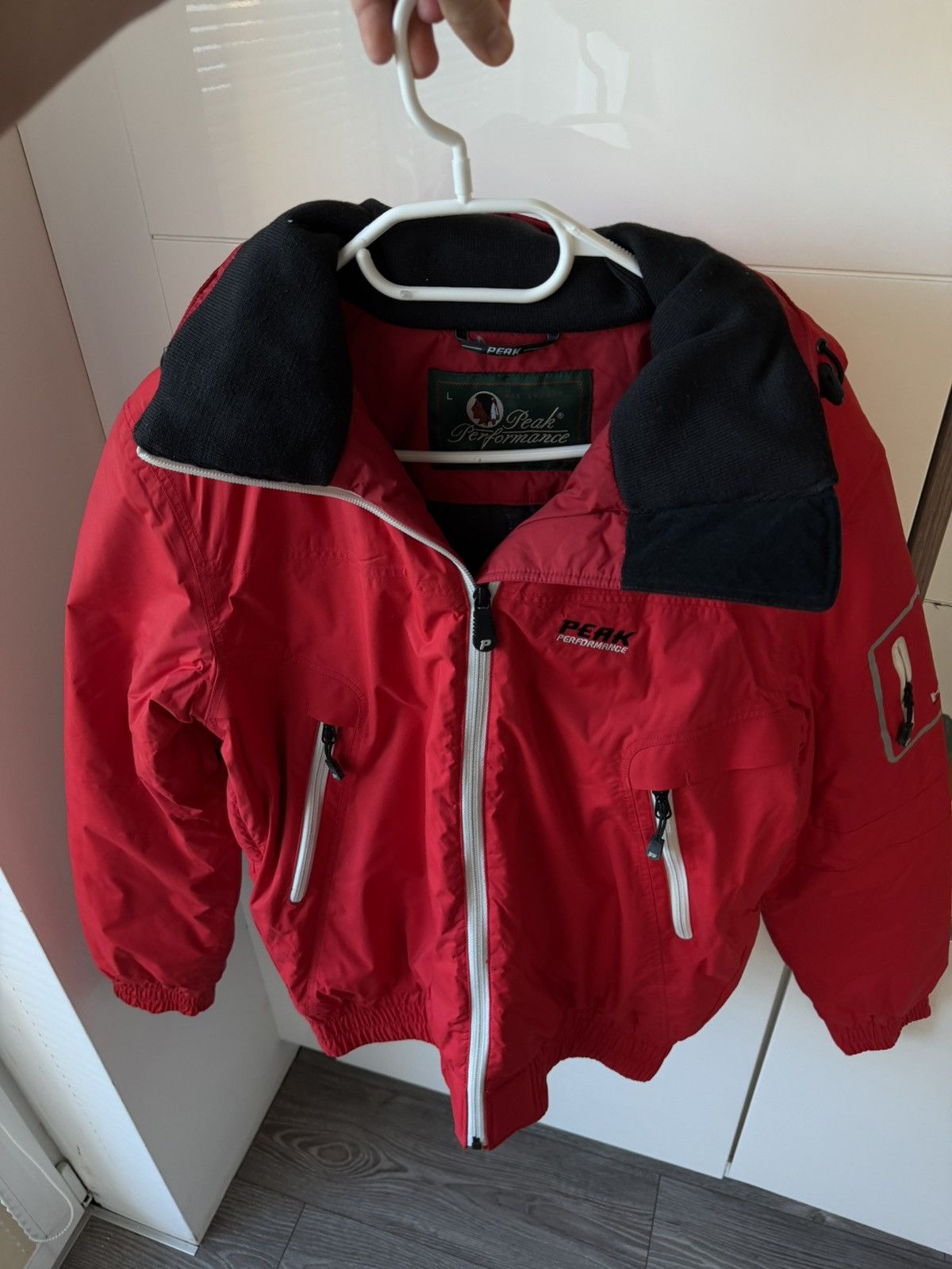 Peak Performance ‼️Peak Performance Hipe Waterproof Thermolite Active Jacket‼️ Size US L / EU 52-54 / 3 - 14 Thumbnail