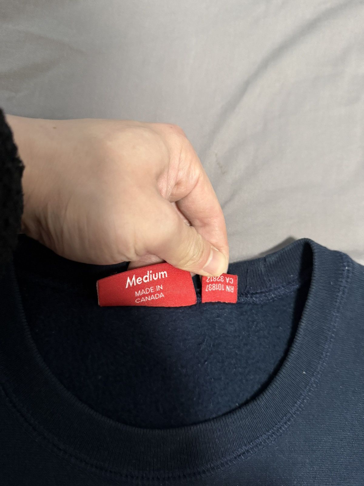 Supreme Supreme fw15 red on navy box logo crewneck Size US M / EU 48-50 / 2 - 4 Thumbnail