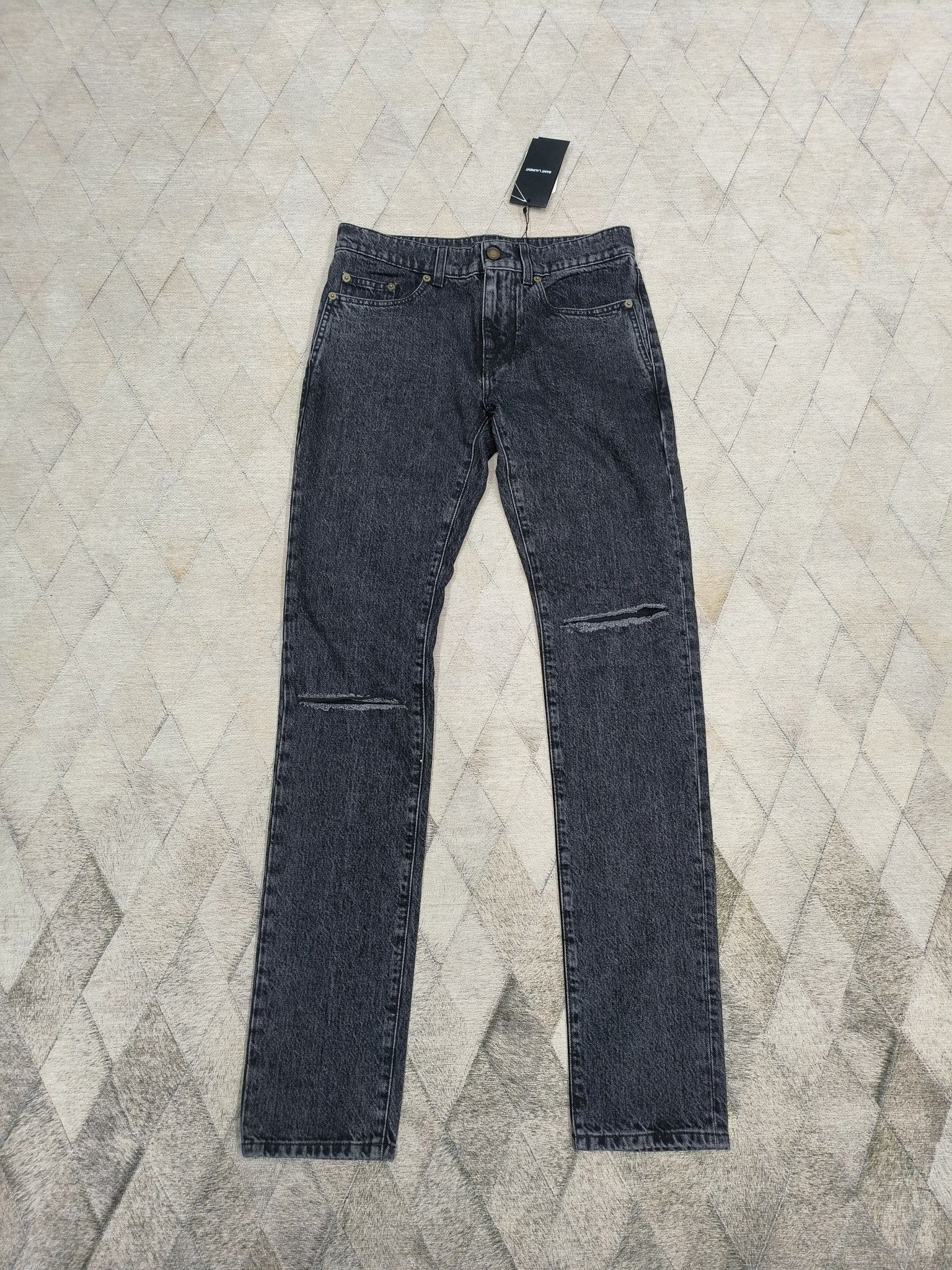 Saint Laurent Paris Saint Laurent D02 Distressed Jeans Size 28 Size US 28 / EU 44 - 1 Thumbnail