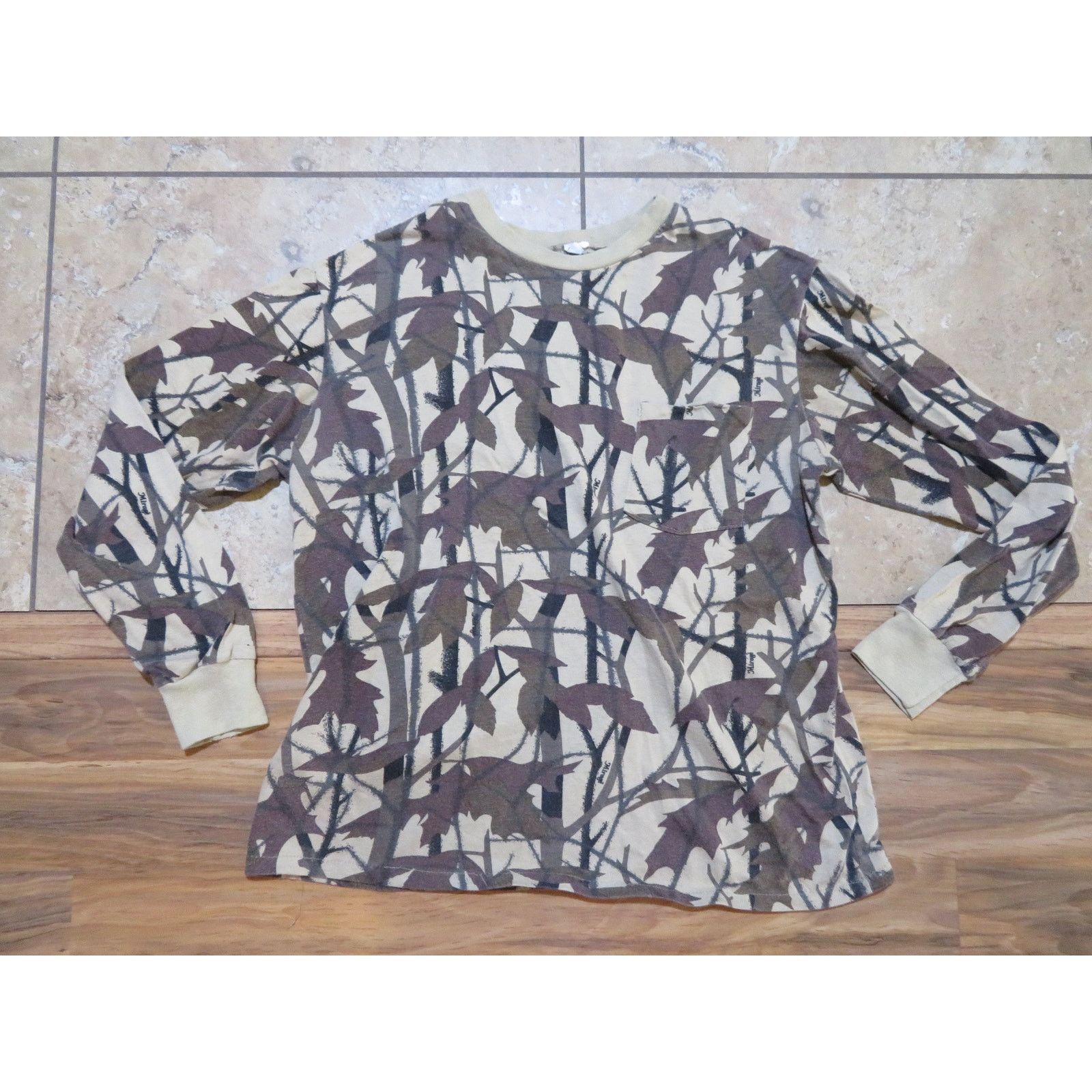 Other 90s Mirage Camo Long Sleeve Pocket T-Shirt Beige Brown Sz XL Size US XL / EU 56 / 4 - 1 Thumbnail