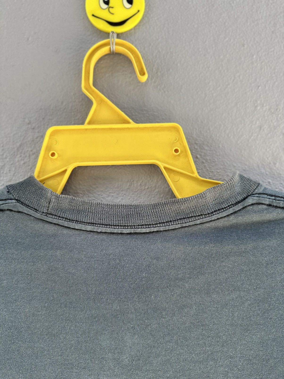 Nike Thrashed Vintage Nike Tuned Air Sportwear Sun Faded Usa Tee Size US M / EU 48-50 / 2 - 10 Thumbnail