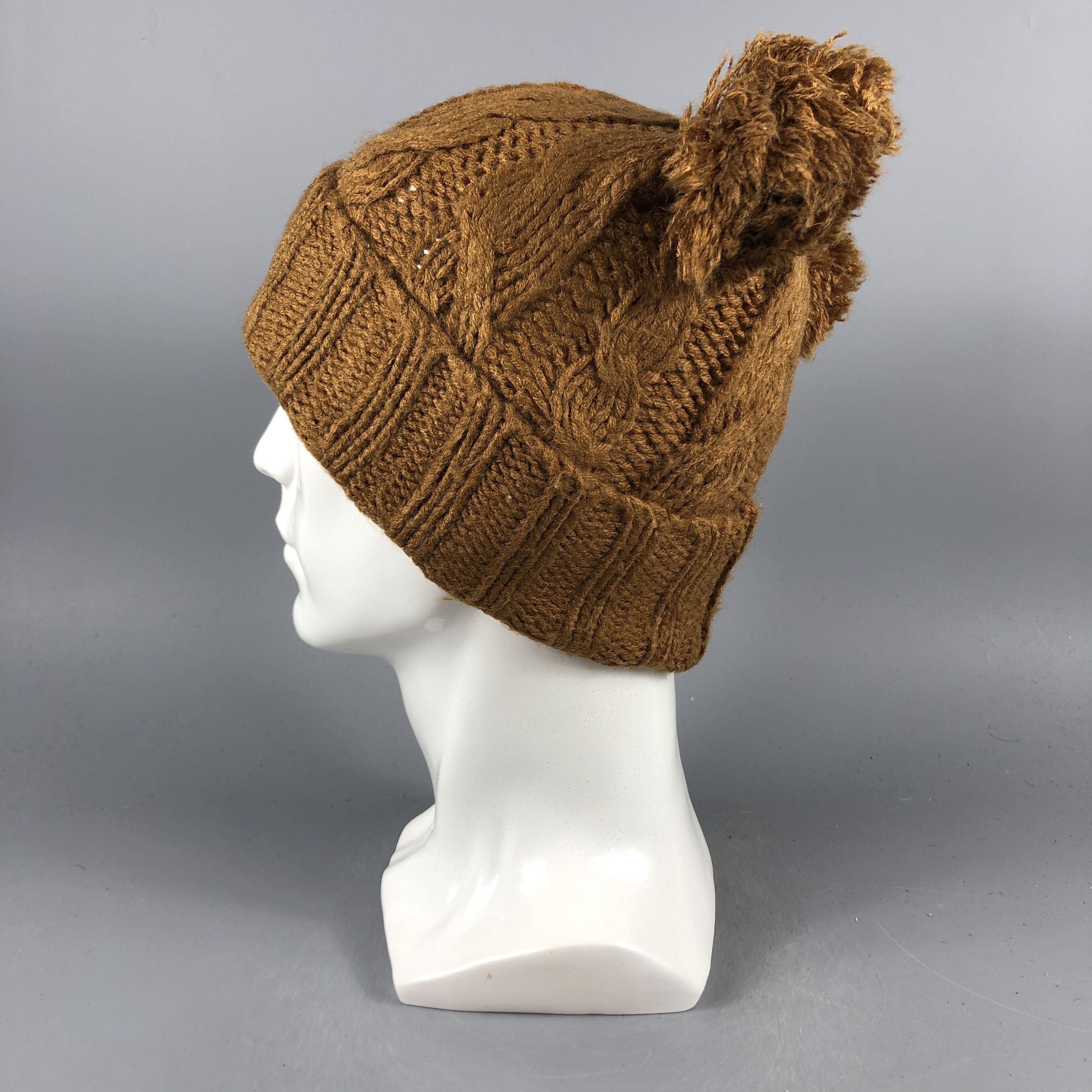 Vintage Cable knit PomPom Brown Beanie Snow Hat Snow Cap -D1149 Size ONE SIZE - 1 Thumbnail
