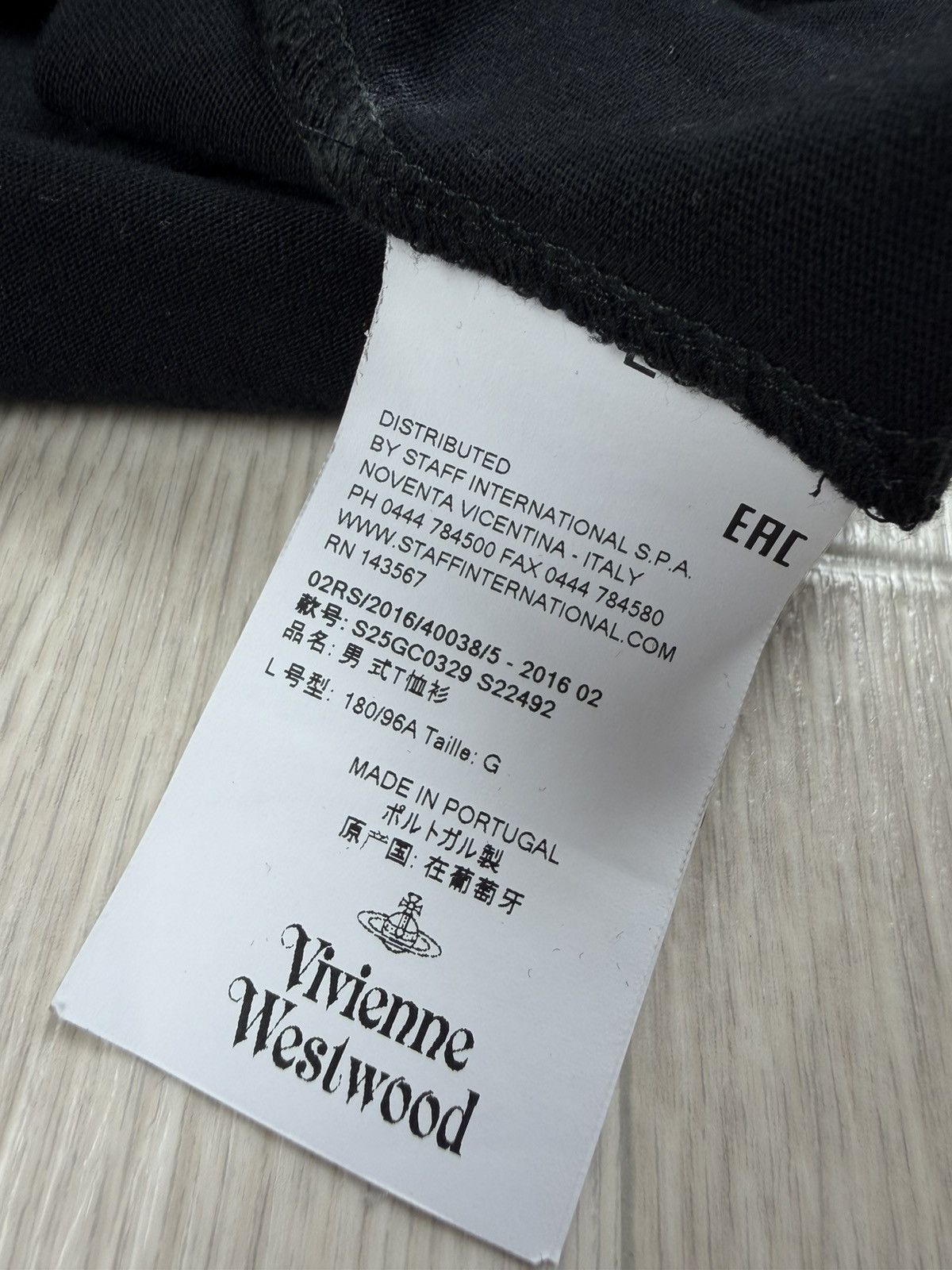 Vivienne Westwood Vivienne Westwood Black T-Shirt Size L Size US L / EU 52-54 / 3 - 6 Thumbnail