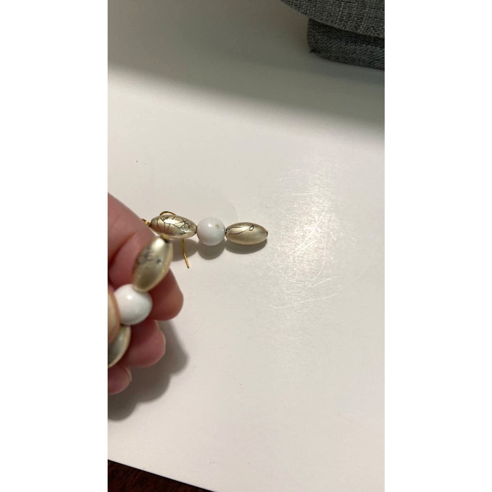 Handmade gold and white bead earrings Size ONE SIZE - 5 Thumbnail