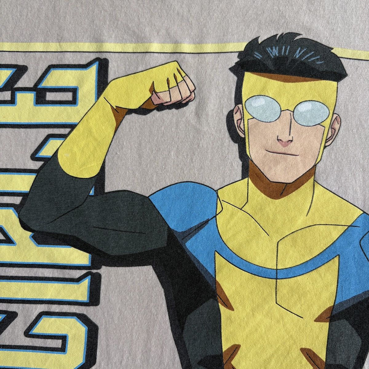 Anime Invincible Official Tee Amazon Original Mark Grayson Size US XL / EU 56 / 4 - 2 Thumbnail