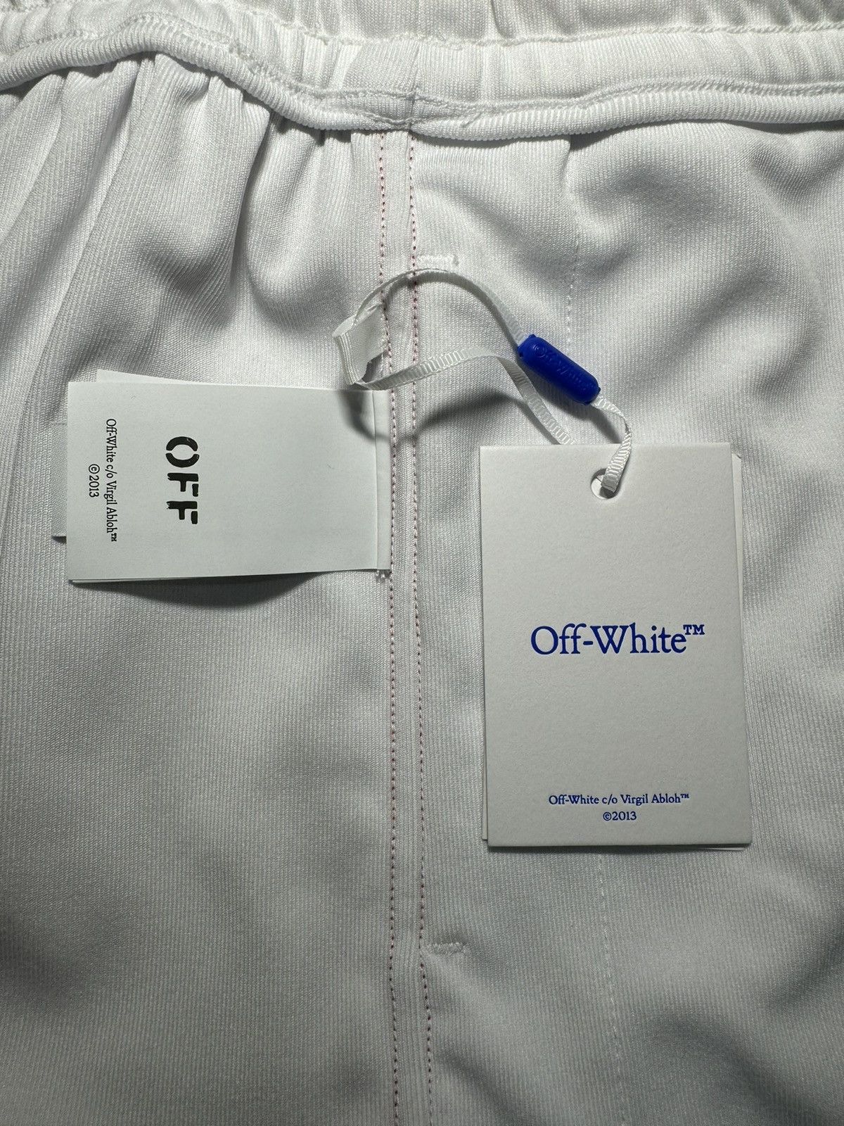 Off-White Off-White Gothic Logo Mesh Jersey and Shorts Set Size XL Size US XL / EU 56 / 4 - 5 Thumbnail