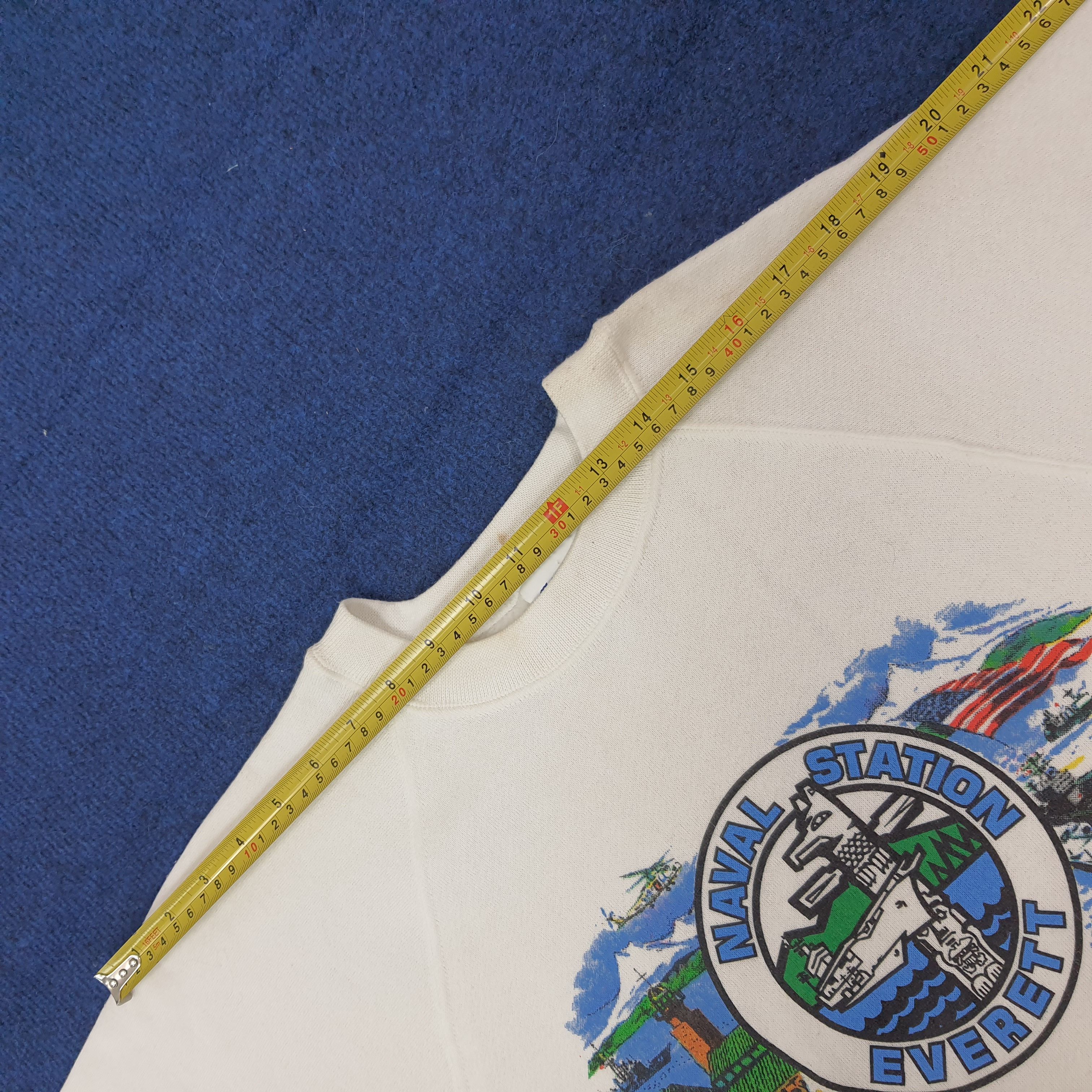 Vintage Vintage NAVAL STATION EVERETT Streetwear Sweatshirts C227N19 Size US M / EU 48-50 / 2 - 8 Thumbnail