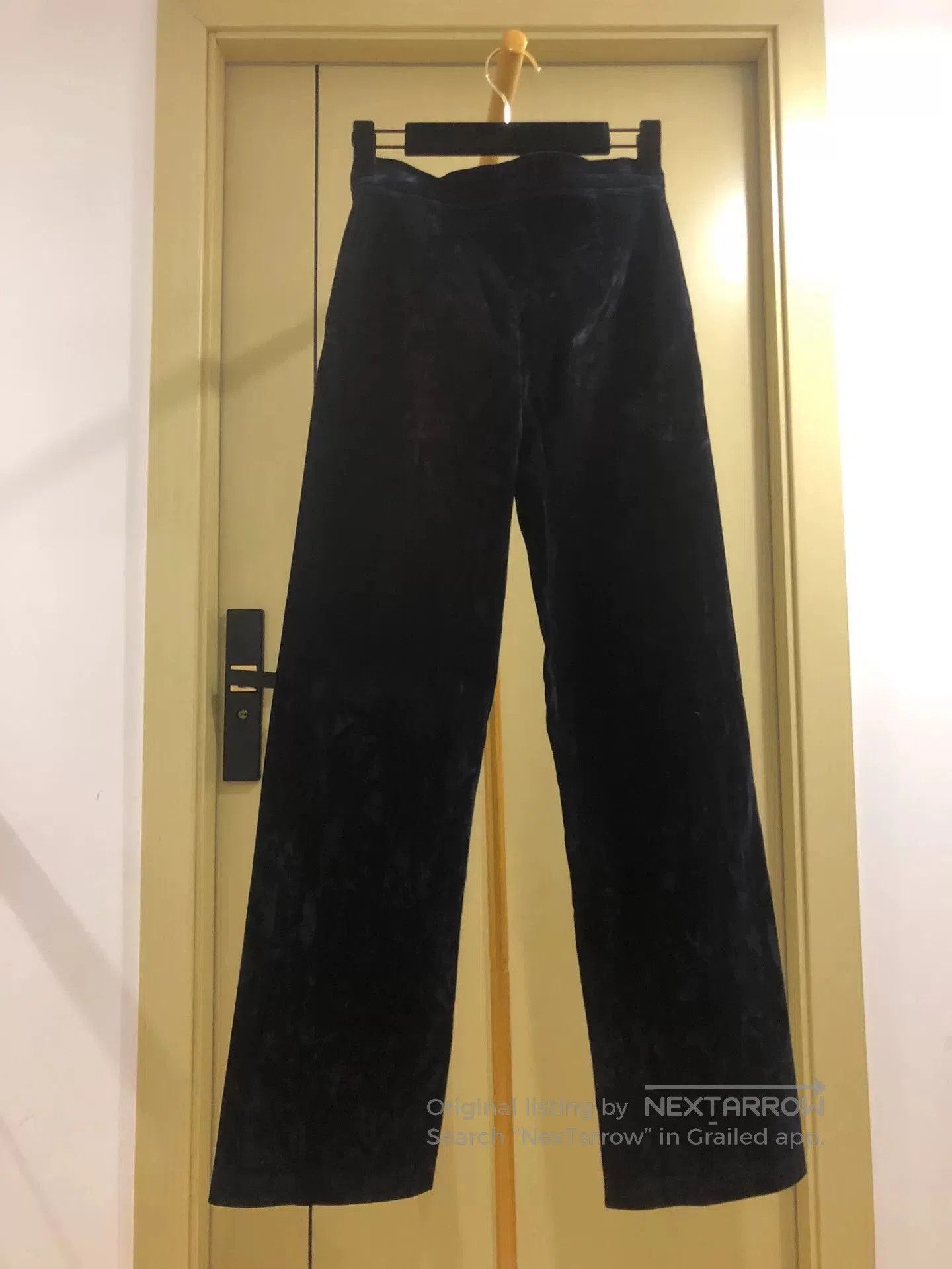 Chanel Vintage Chanel Velvet Straight-Leg Pants. Size 26" / US 2 / IT 38 - 2 Thumbnail
