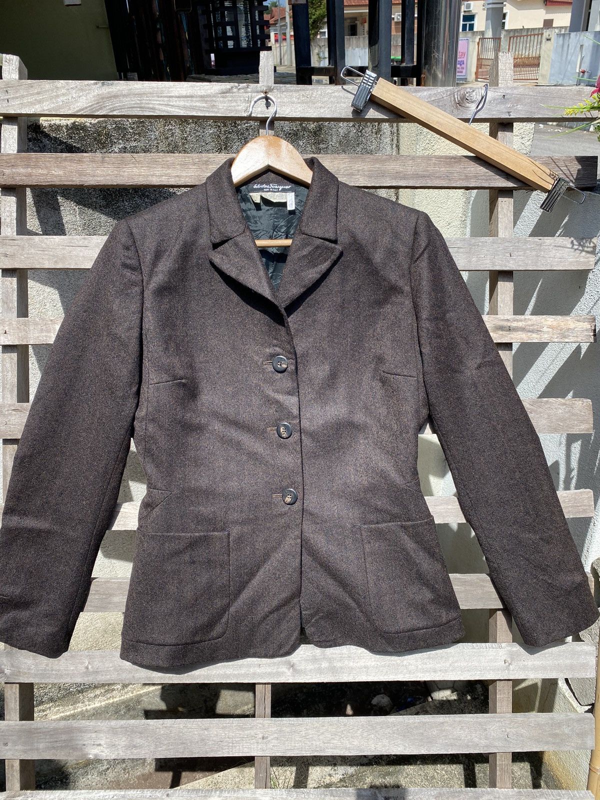 Salvatore Ferragamo Vintage Salvatore Ferragamo Blazer Size L / US 10 / IT 46 - 3 Thumbnail
