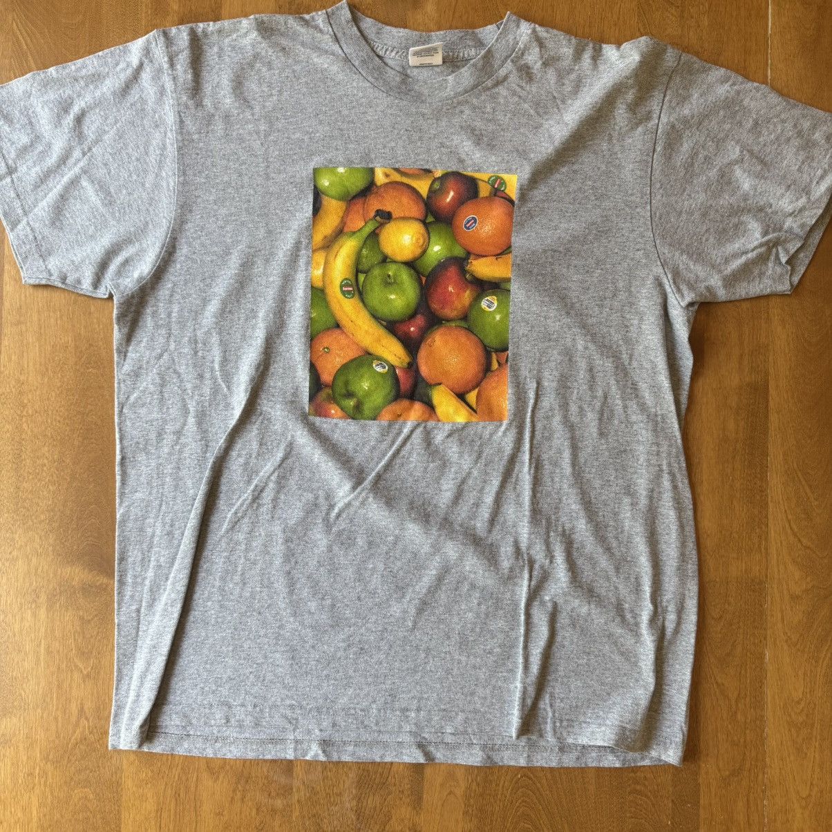 Supreme Supreme fruit tee Size US L / EU 52-54 / 3 - 1 Thumbnail