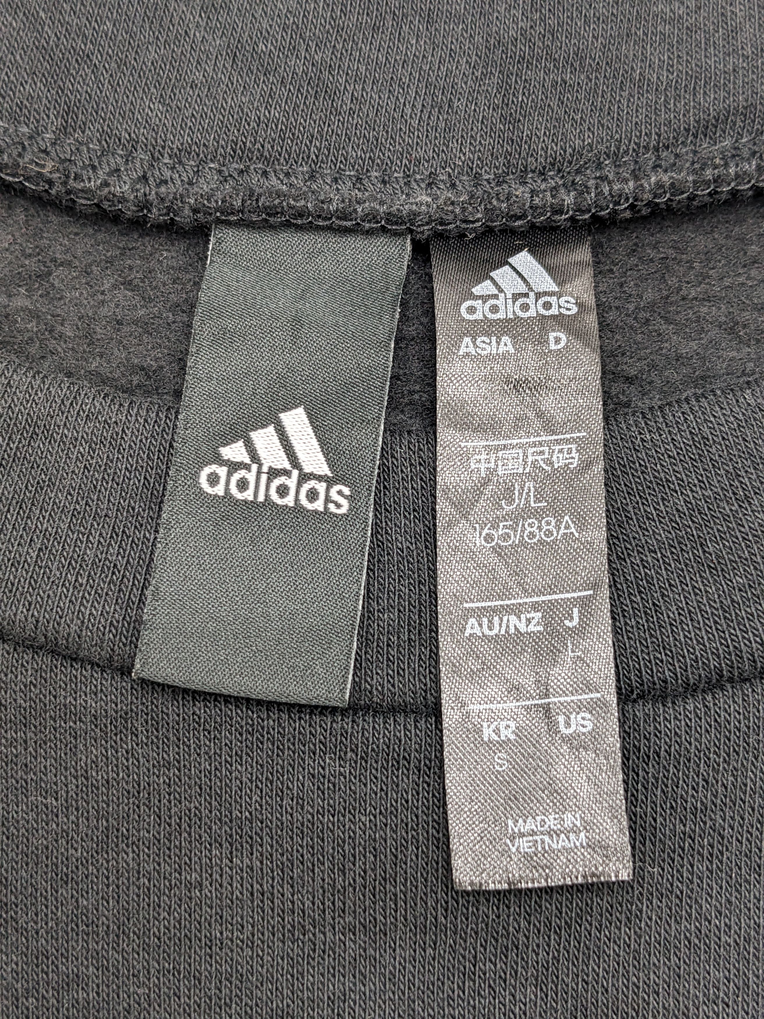 Adidas ADIDAS THREE STRIPES STREETWEAR SWEATSHIRT Size US L / EU 52-54 / 3 - 13 Thumbnail