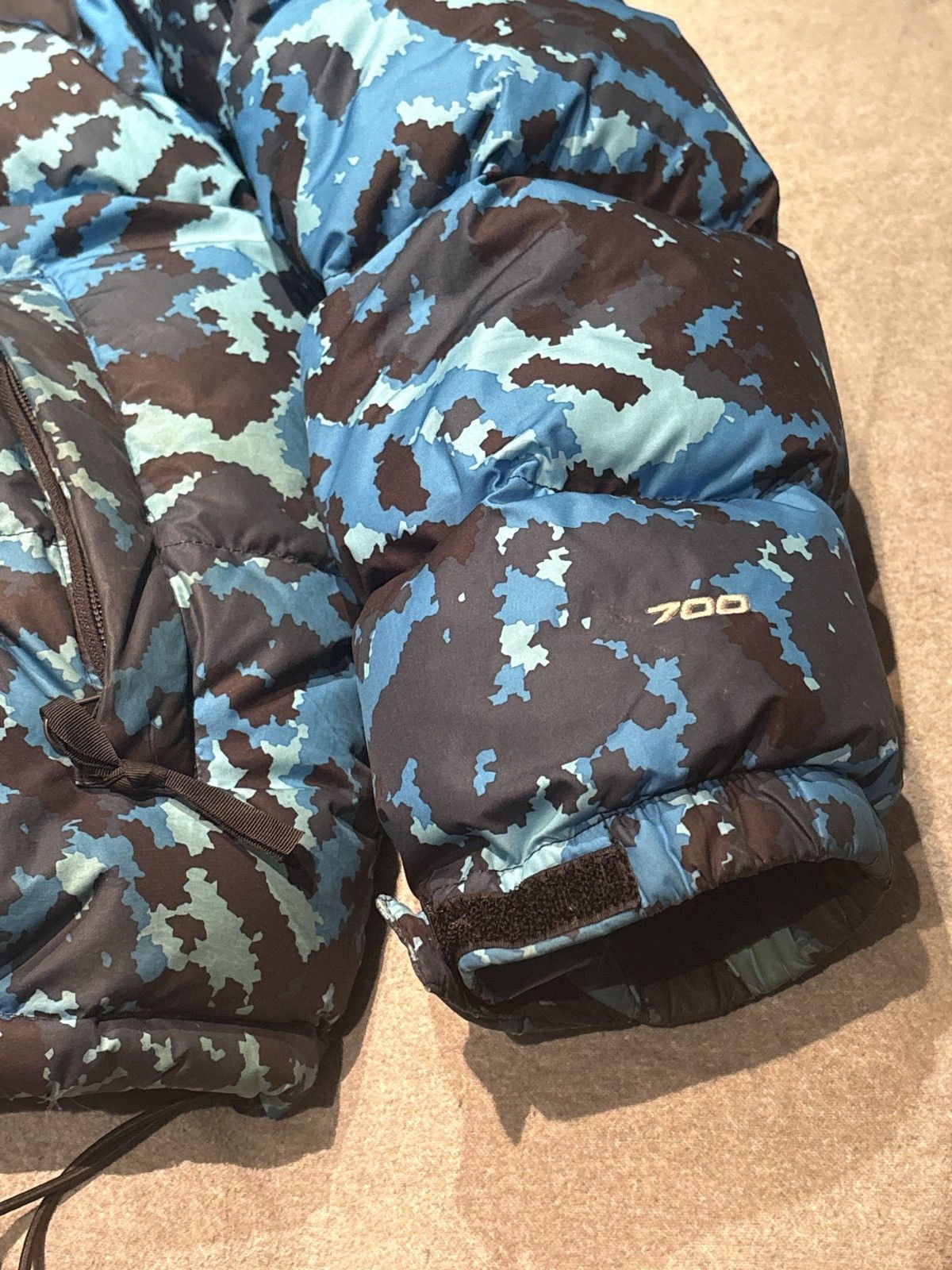 The North Face TNF 700 Puffer Winterjacke Size US L / EU 52-54 / 3 - 7 Thumbnail