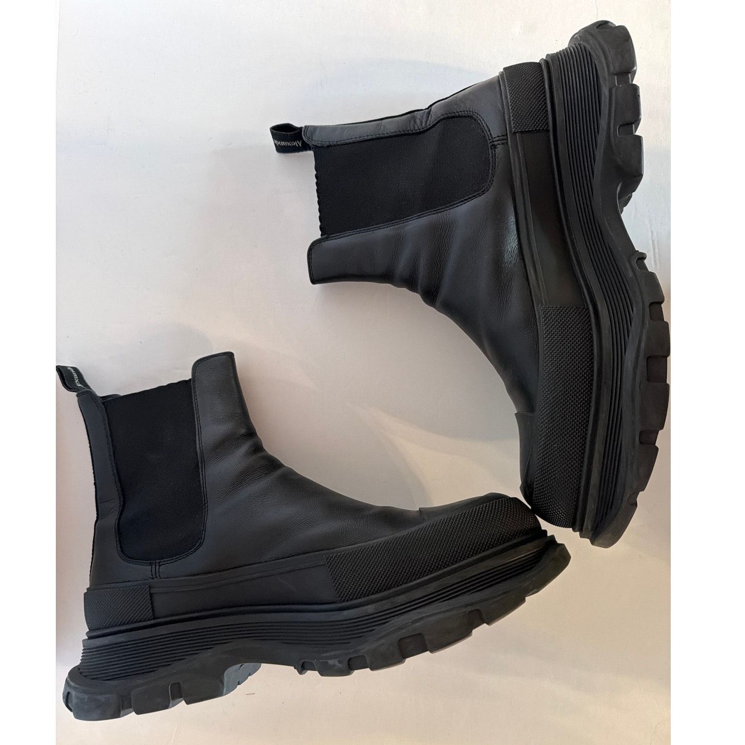 Alexander McQueen Tread Slick Chelsea Boots IT 44 Leather Triple Black Size US 11 / EU 44 - 5 Thumbnail