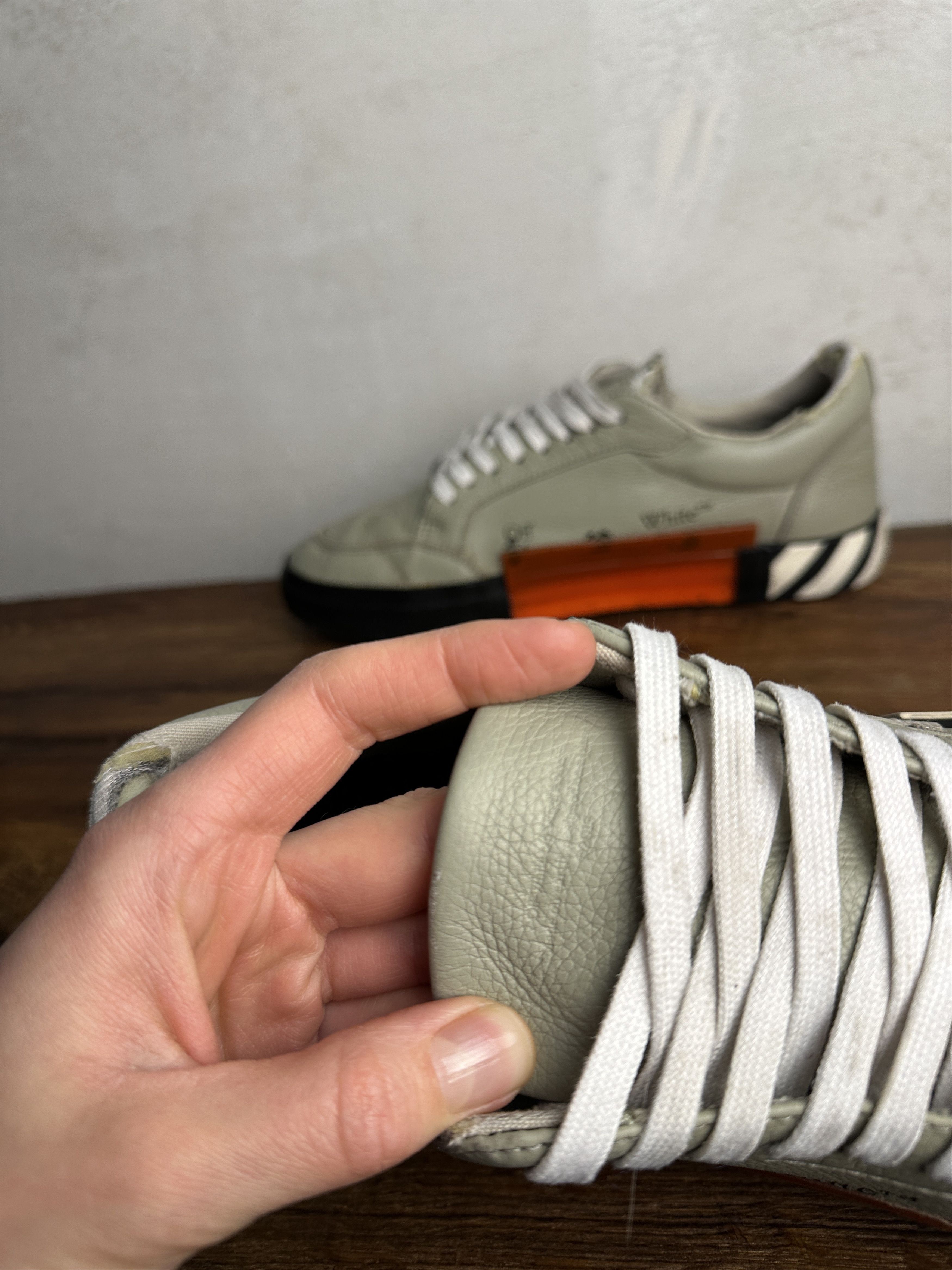 Off-White Off White Vulcanized Leather Low Top Grey Sneakers Size US 10 / EU 43 - 11 Thumbnail