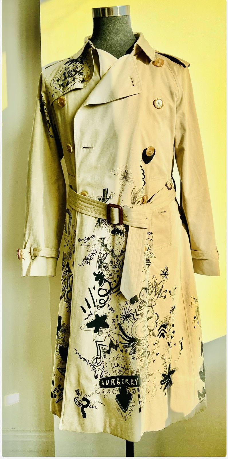 Burberry Burberry Graffiti Print Trench Coat- Size 50 Size US M / EU 48-50 / 2 - 1 Thumbnail