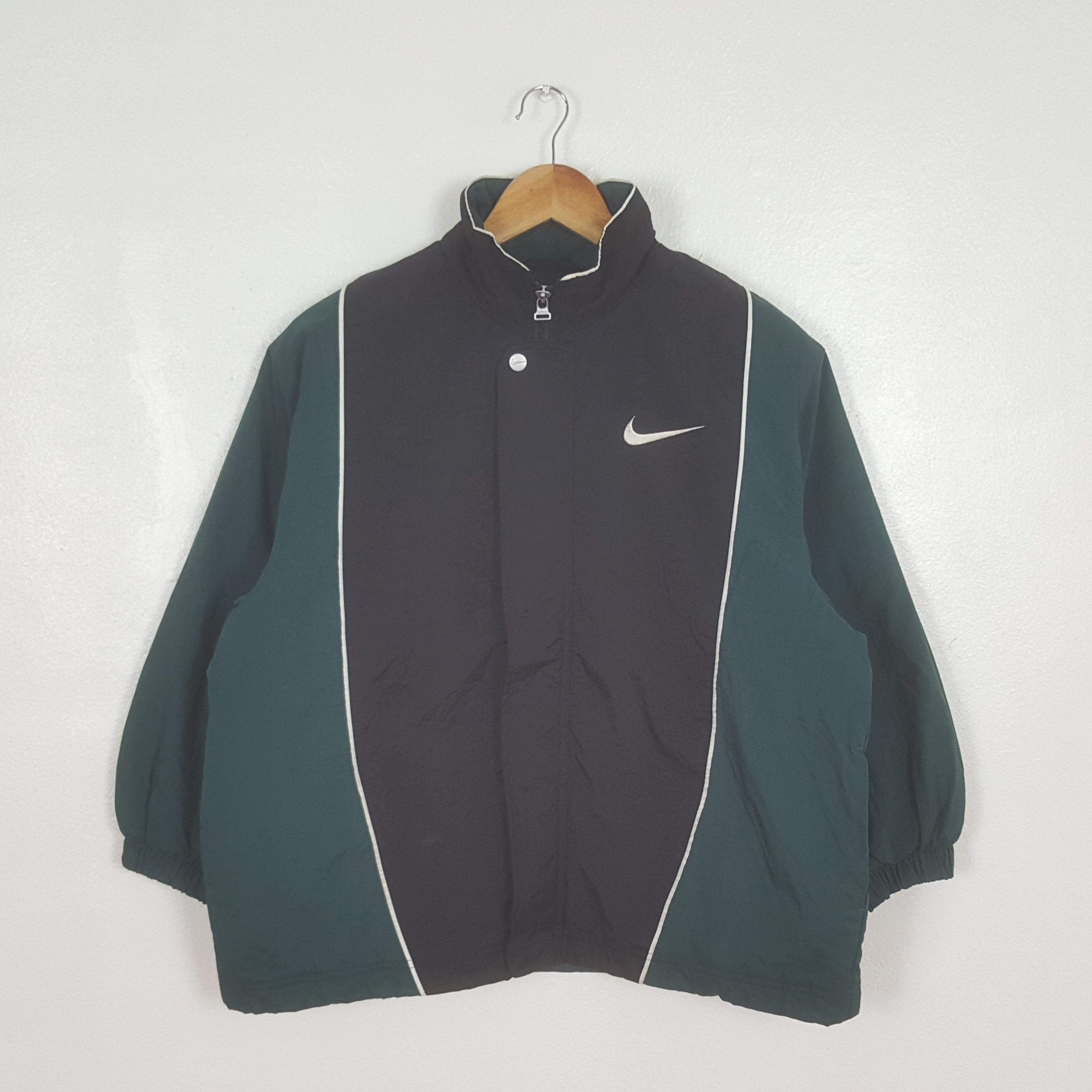 Nike Vintage Nike 90's American Outdoor Jacket C323N2 Size US L / EU 52-54 / 3 - 3 Thumbnail