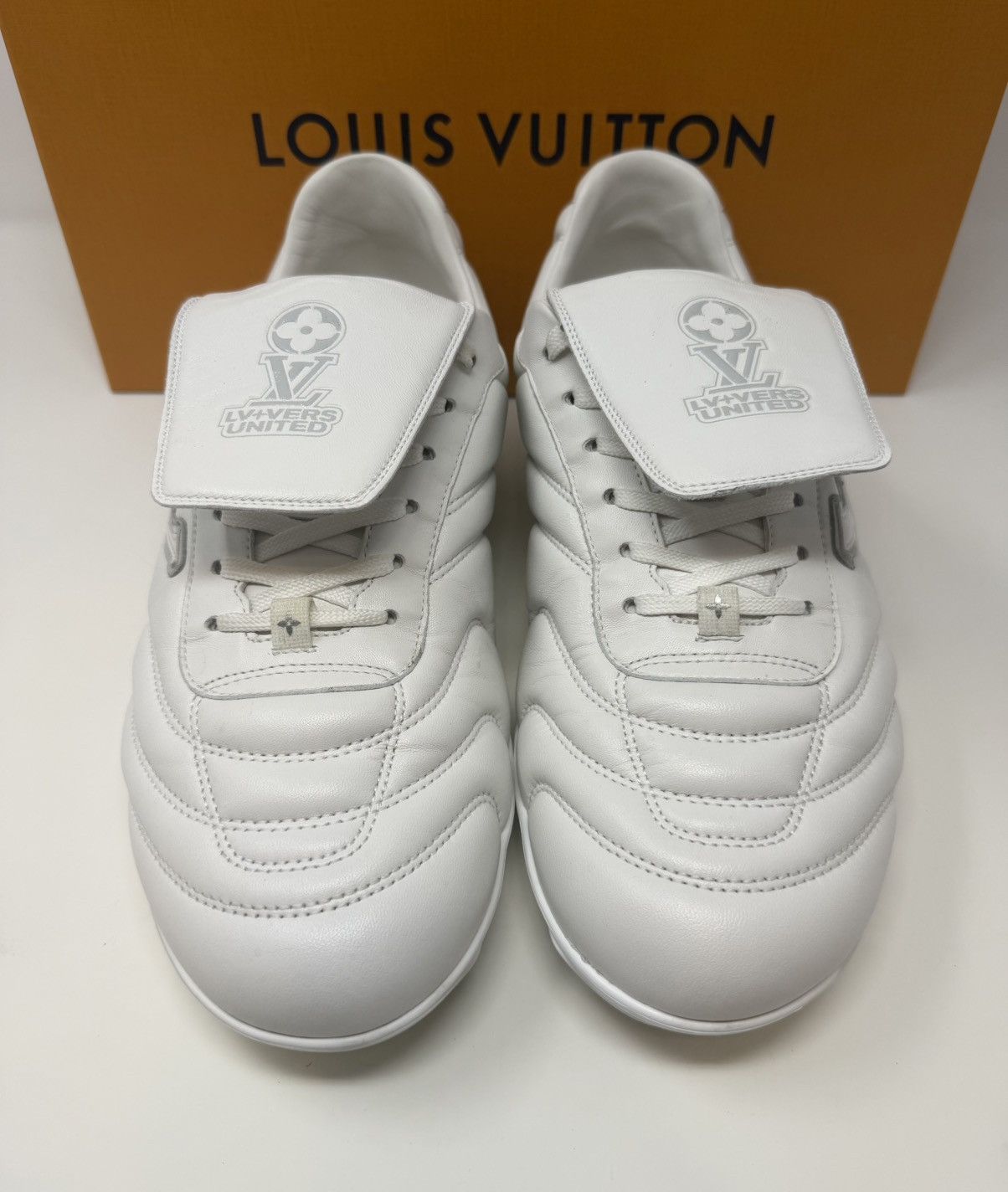 Louis Vuitton Louis Vuitton Footprint Soccer Sneaker White Size US 10.5 / EU 43-44 - 2 Thumbnail