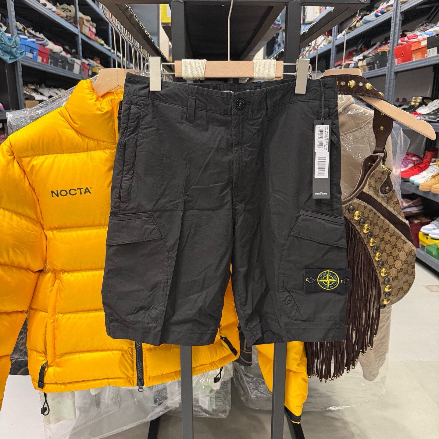 Stone Island Stone Island Shorts 30 Men Size US 30 / EU 46 - 1 Thumbnail