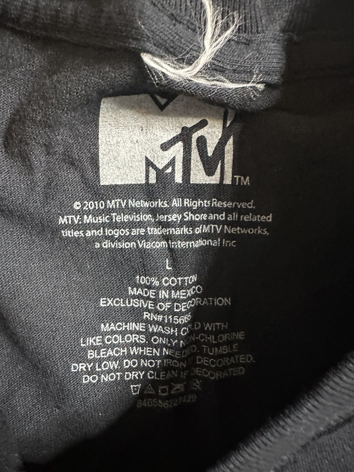 Vintage 2010s MTVs Jersey Shore Promo TV shirt Size US L / EU 52-54 / 3 - 4 Thumbnail