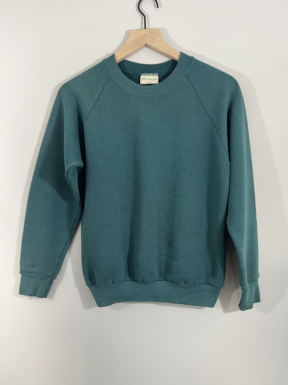Vintage Retro Blank Faded Green Crewneck Size US S / EU 44-46 / 1 - 1 Thumbnail