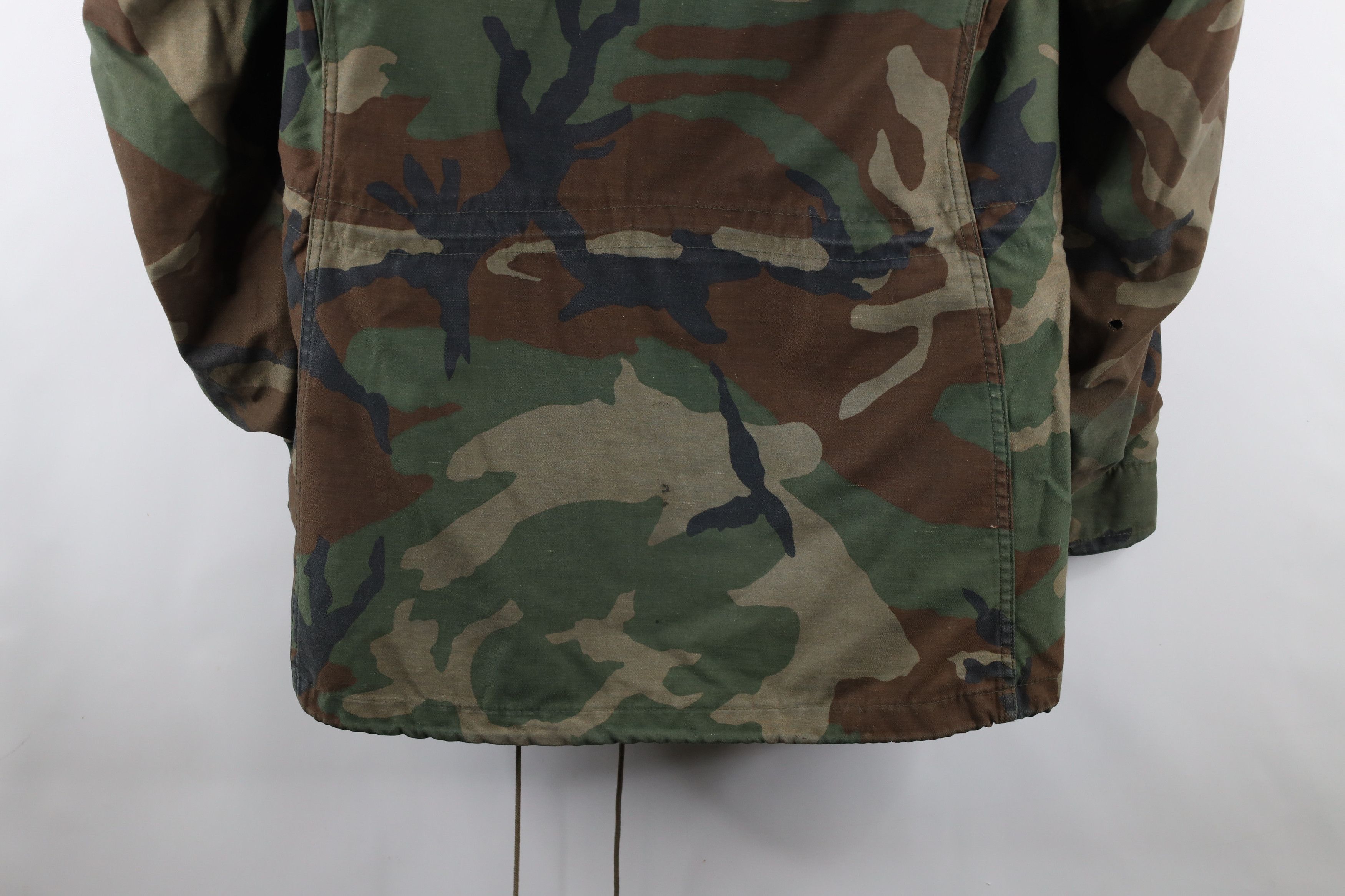 Vintage Vintage 90s Camouflage Cold Weather Field Jacket USA Size US M / EU 48-50 / 2 - 18 Thumbnail