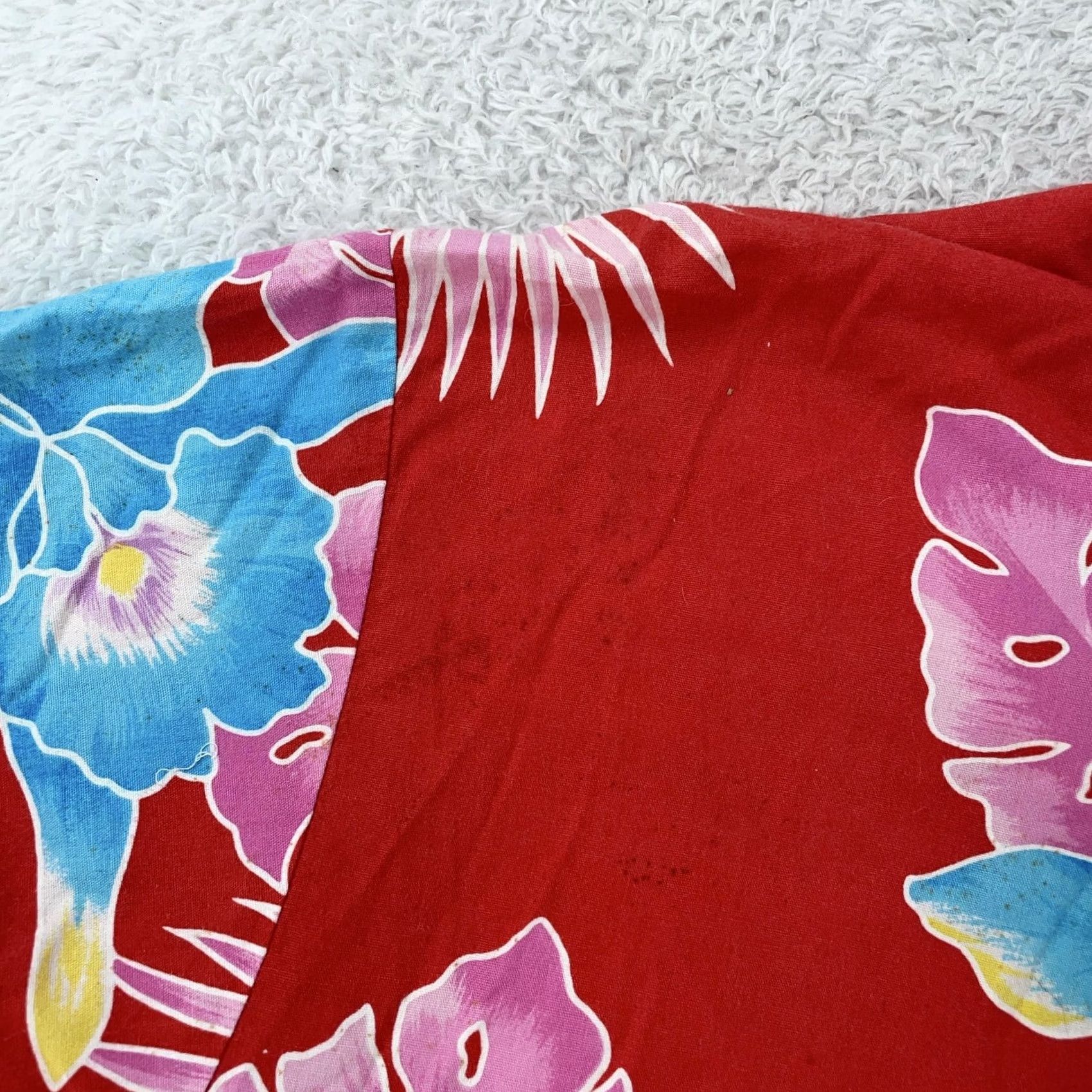 Paradise VINTAGE Barefoot in Paradise Shirt Mens M Red Hawaiian Aloha Surf Cotton Button-Up Floral 90s Mens Size US M / EU 48-50 / 2 - 6 Thumbnail