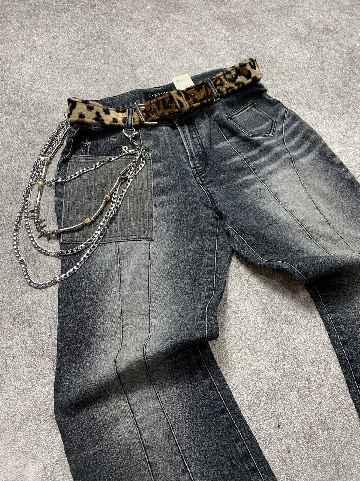 If Six Was Nine × Japanese Brand × Le Grande Bleu (L.G.B.) 2000s Caravan Mudwash Flare Jean Size US 31 - 3 Thumbnail