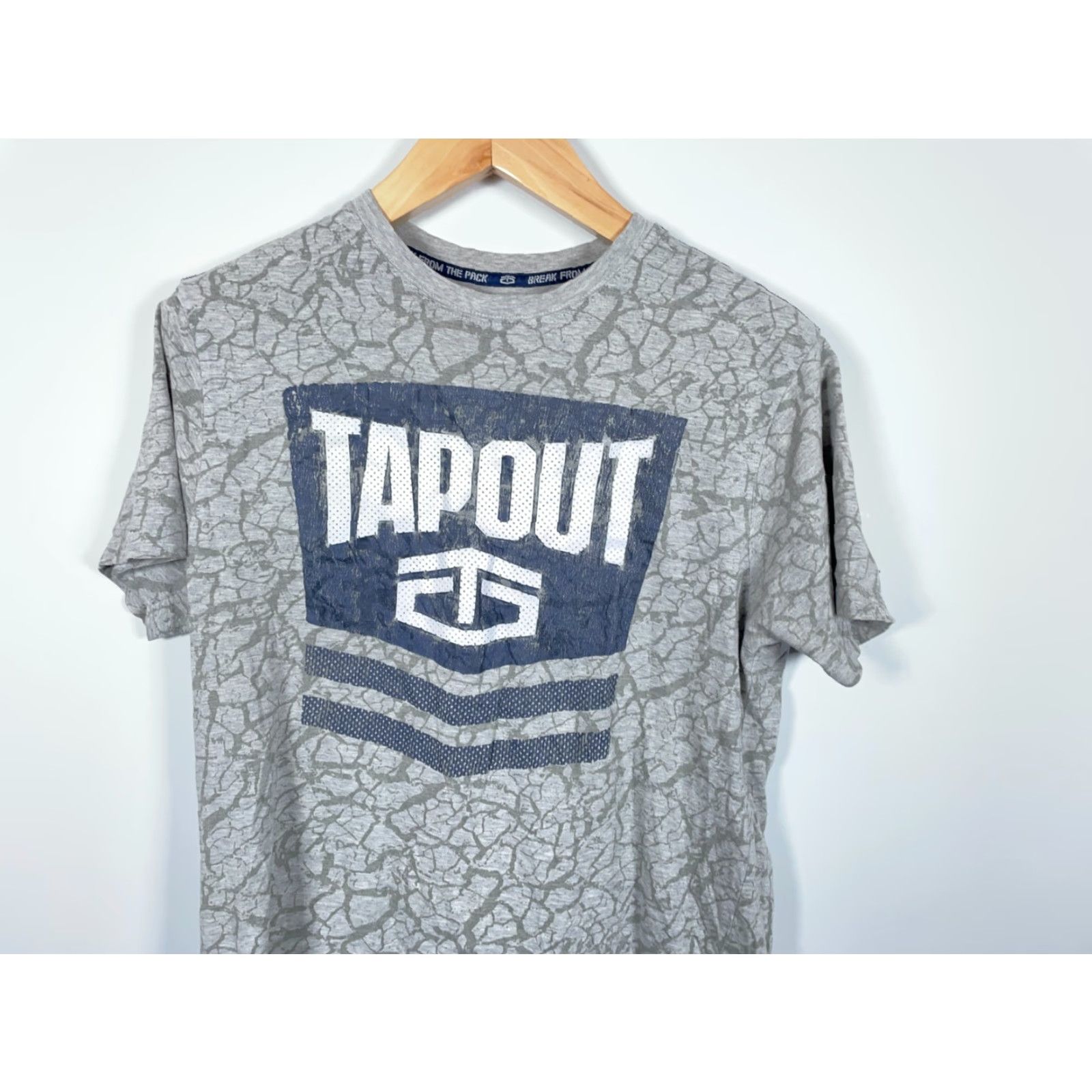 Tapout Tapout Logo T-Shirt Men's M Gray Cement MMA Y2K Style UFC Grunge Short Sleeve Crew Neck Cotton Jersey Retro Skull Tribal 2010s Size US M / EU 48-50 / 2 - 4 Thumbnail