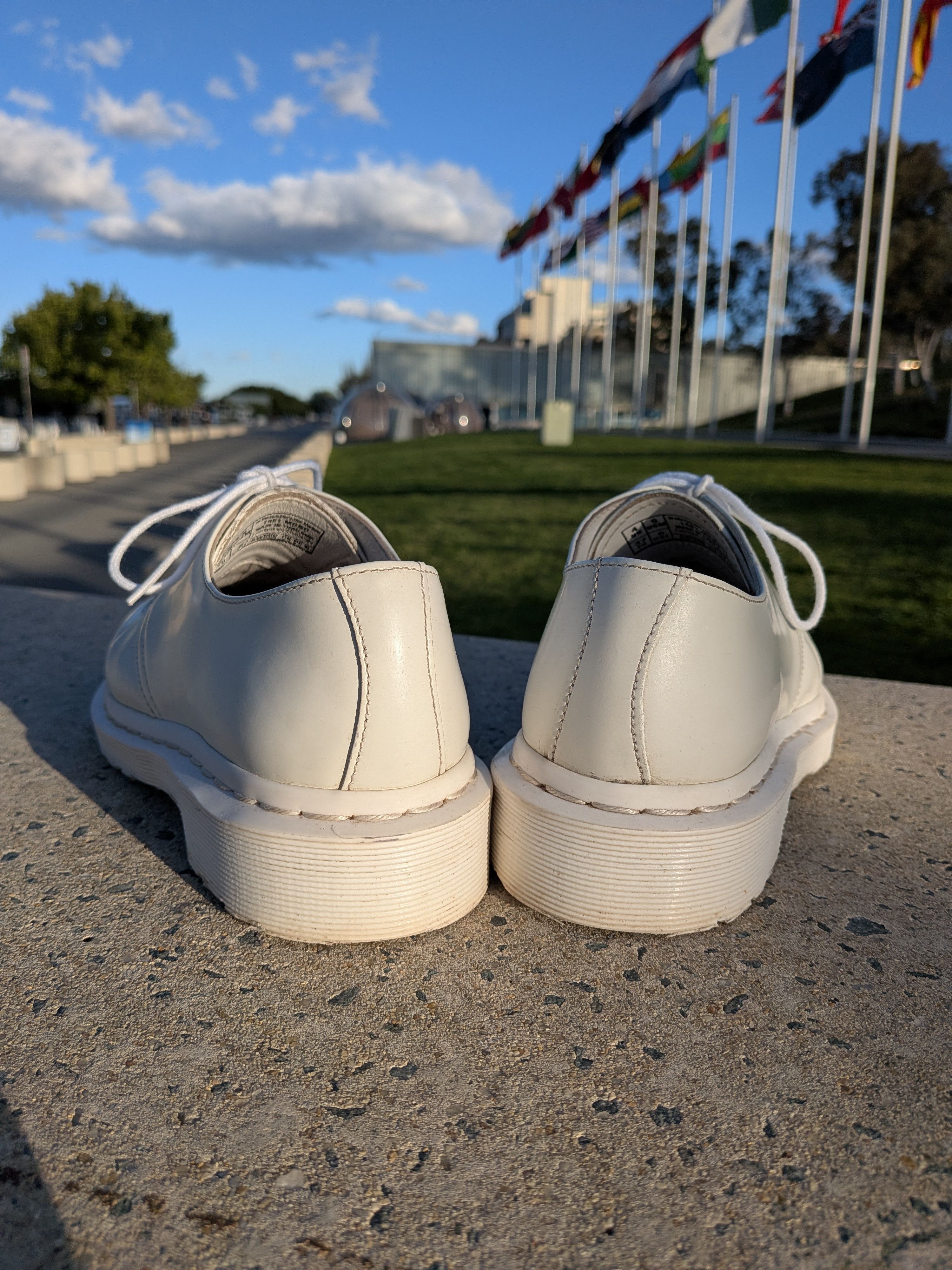 Dr. Martens Dr. Martens 1461 Derby. Mono White Size US 7.5 / IT 37.5 - 3 Thumbnail
