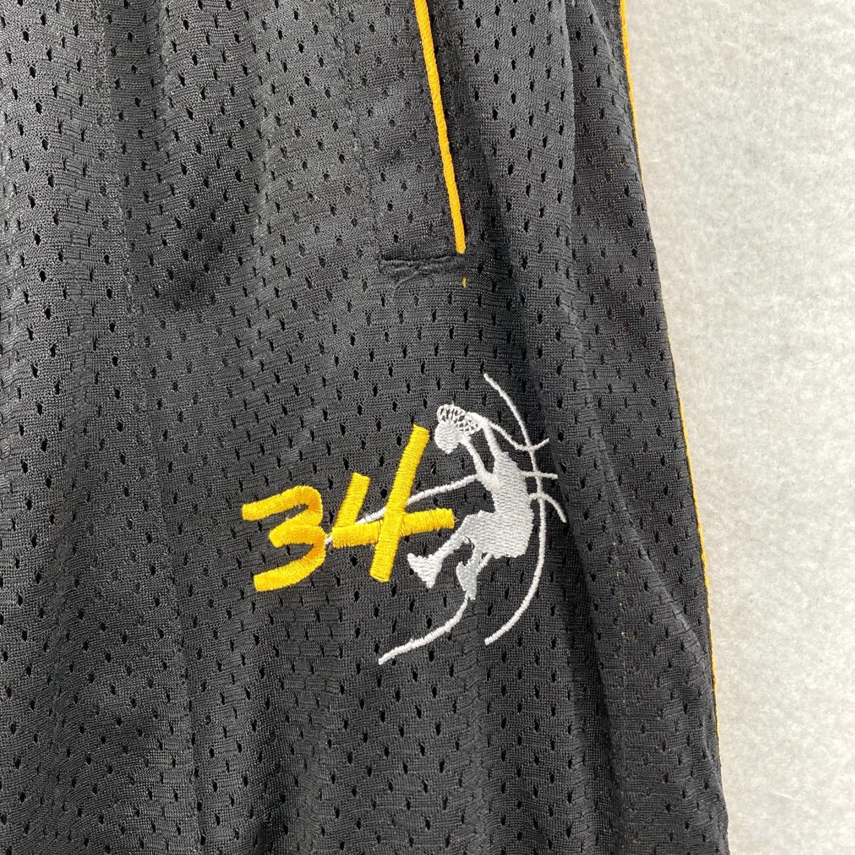 Vintage VINTAGE SHAQ Pants Mens Large Black Yellow Stripe Basketball Y2K Size US 33 - 3 Thumbnail