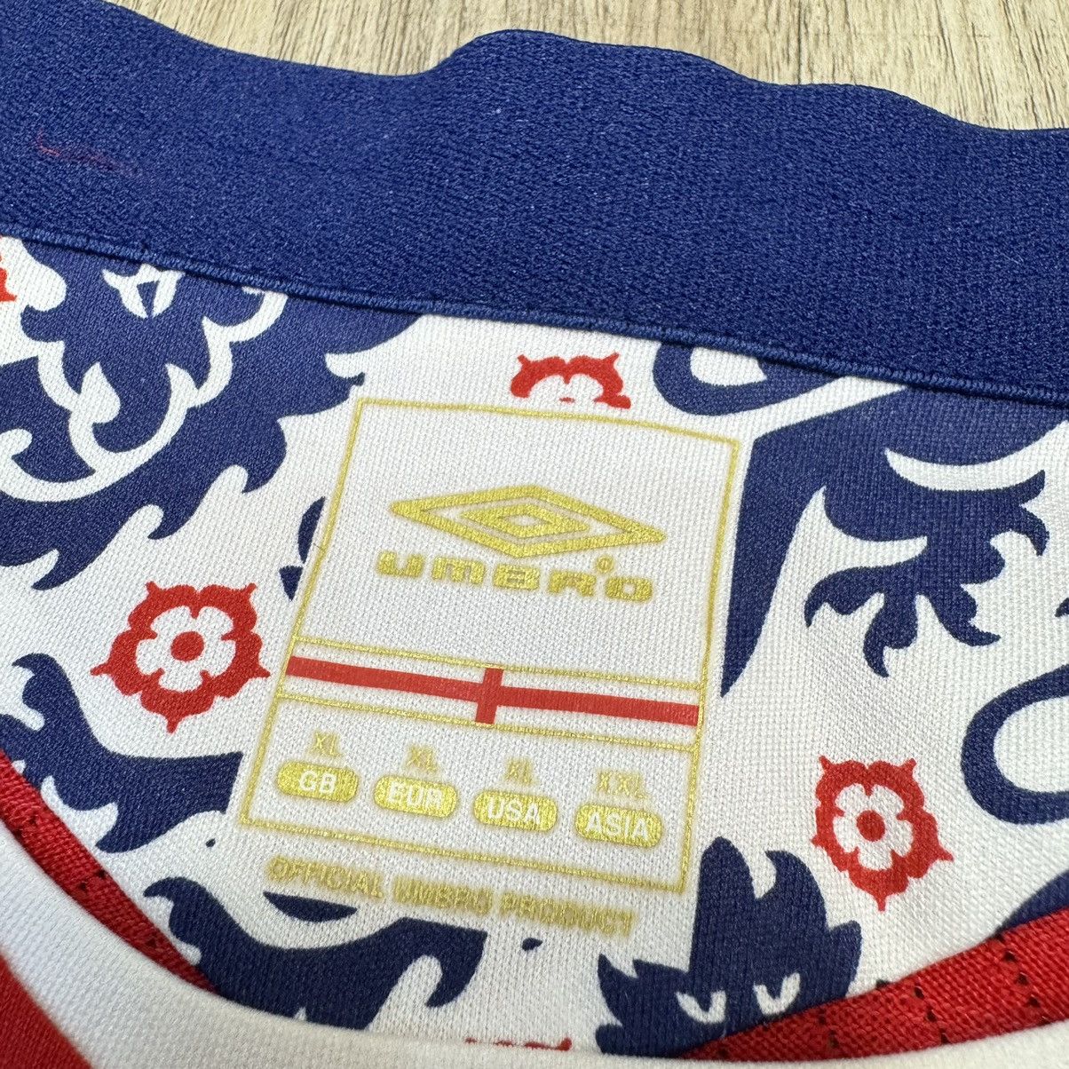 Umbro England 08/09 Longsleeves home shirt #7 Beckham Size US XL / EU 56 / 4 - 8 Thumbnail