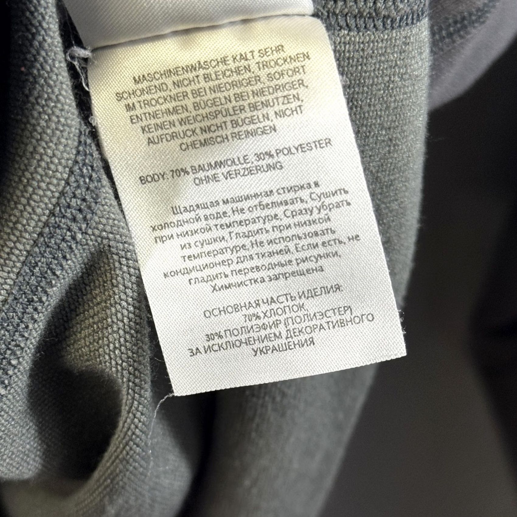 Mountain Hardwear Mountain Hardwear Pullover Mens Large Gray Quarter Zip Mock Neck Chest Pocket Sweatshirt L Regular String? Size US L / EU 52-54 / 3 - 7 Thumbnail