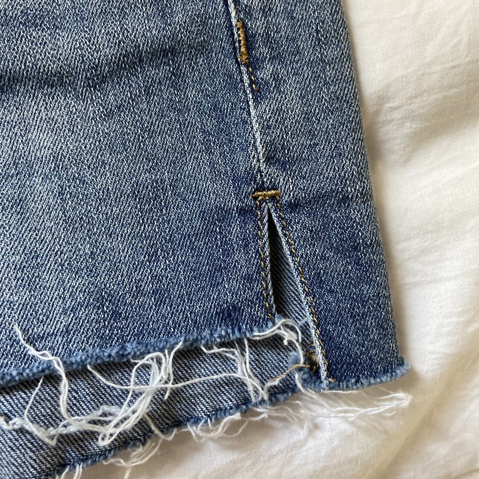 Joe's Joe's Jeans Frayed Denim Cut-Off Shorts Fae 27 NWOT Size 27" / US 4 / IT 40 - 2 Thumbnail