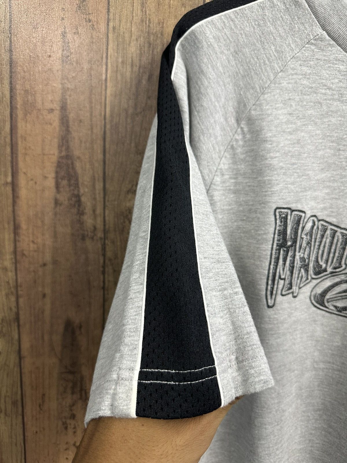Maui and Sons Vintage Maui And Sons Center Logo TShirt A450 Size US M / EU 48-50 / 2 - 4 Thumbnail