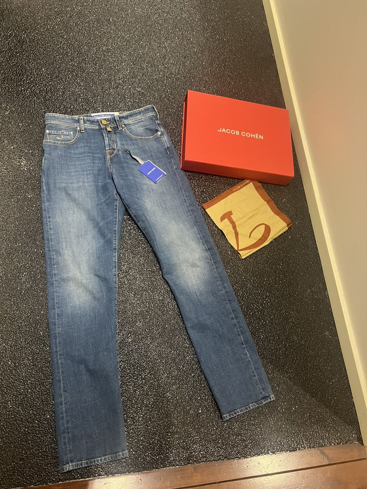 Jacob Cohen Jacob Cohen jeans Size US 30 / EU 46 - 1 Thumbnail