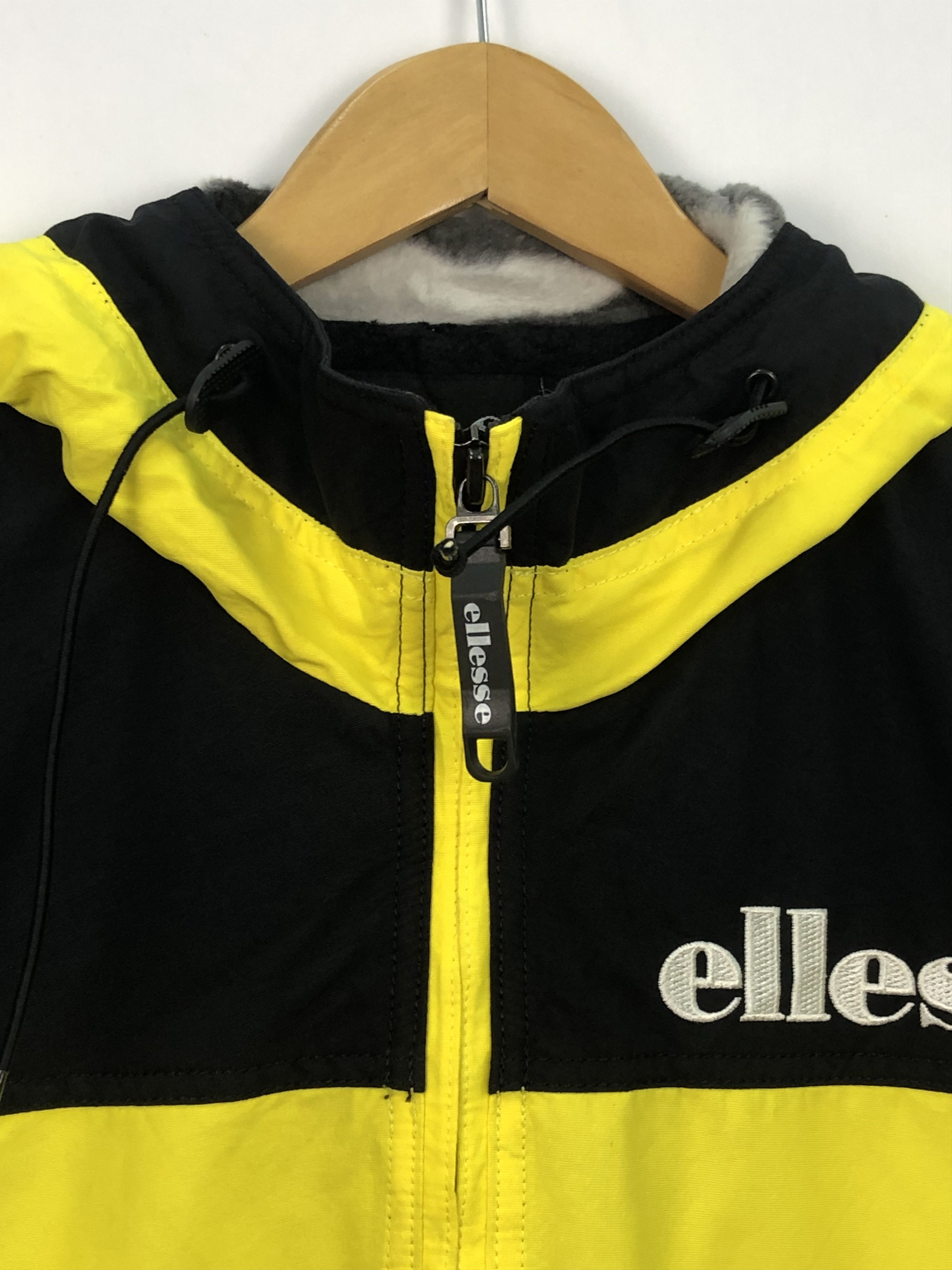 Ellesse Vintage Ellesse Surfing Zipper Jacket J0218 Size US L / EU 52-54 / 3 - 5 Thumbnail