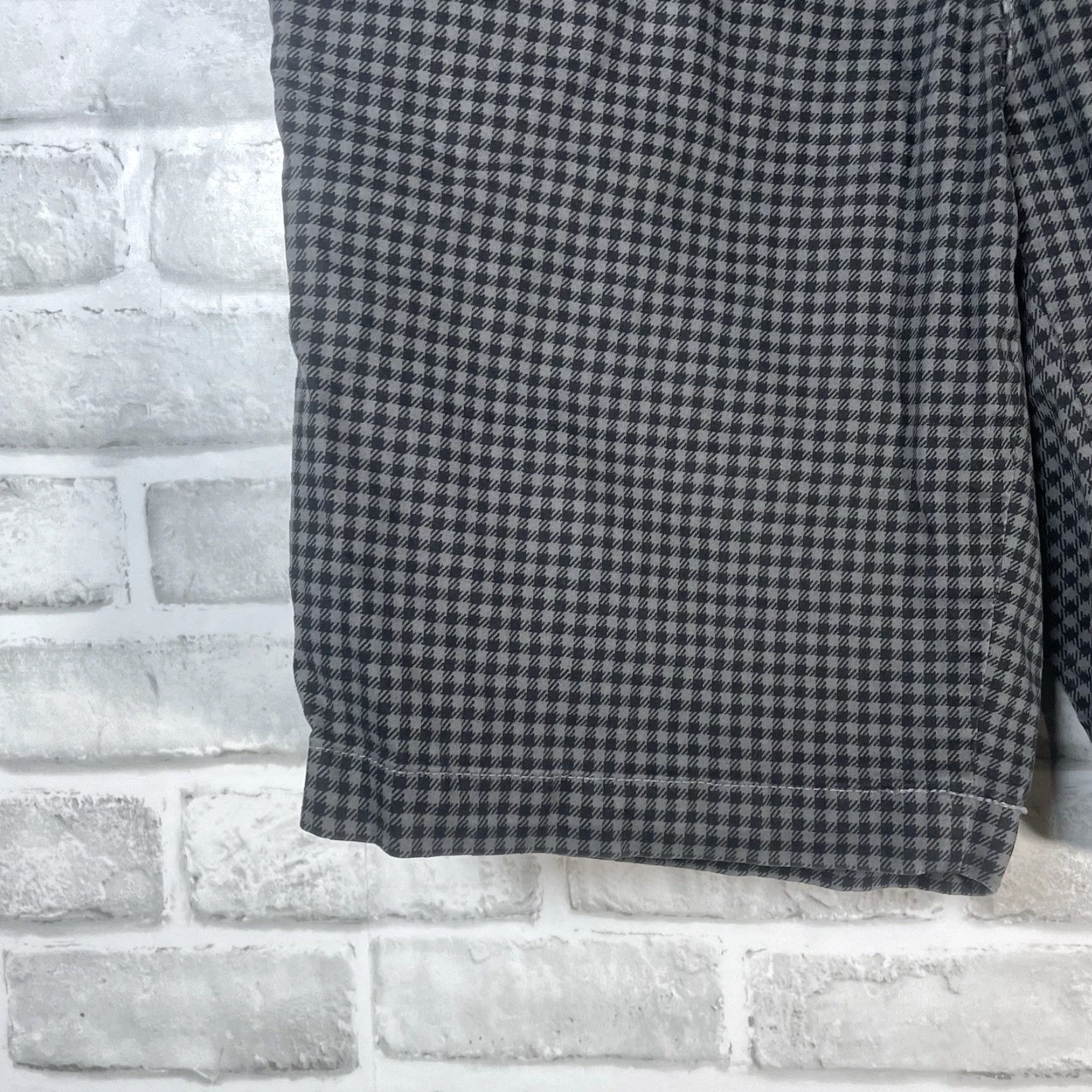 Griffin VINTAGE Grays Mens Shorts 33 Relaxed Fit Gingham Gray Chino Casual Size US 33 - 3 Thumbnail