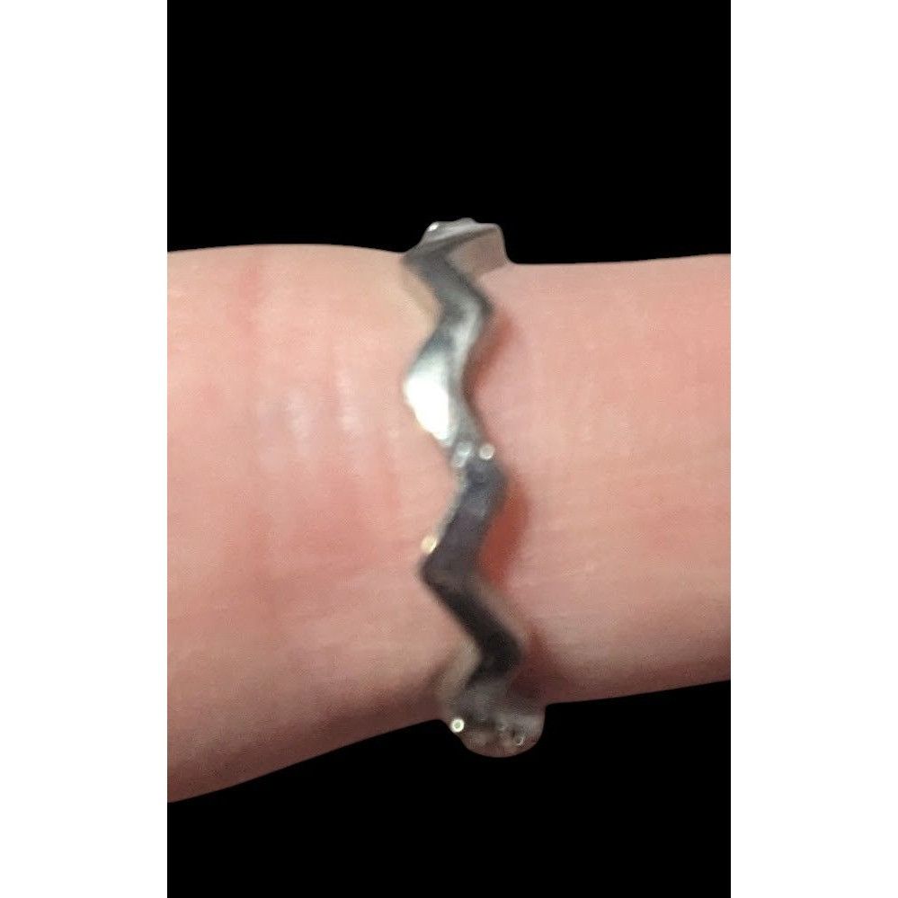 Other Elegant Glam Zigzag Rhinestone Silver Tone Ring Size 6 3/4 Size ONE SIZE - 4 Thumbnail