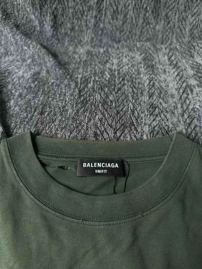 Balenciaga Balenciaga Breaking Letter Short Sleeve Size US S / EU 44-46 / 1 - 3 Thumbnail