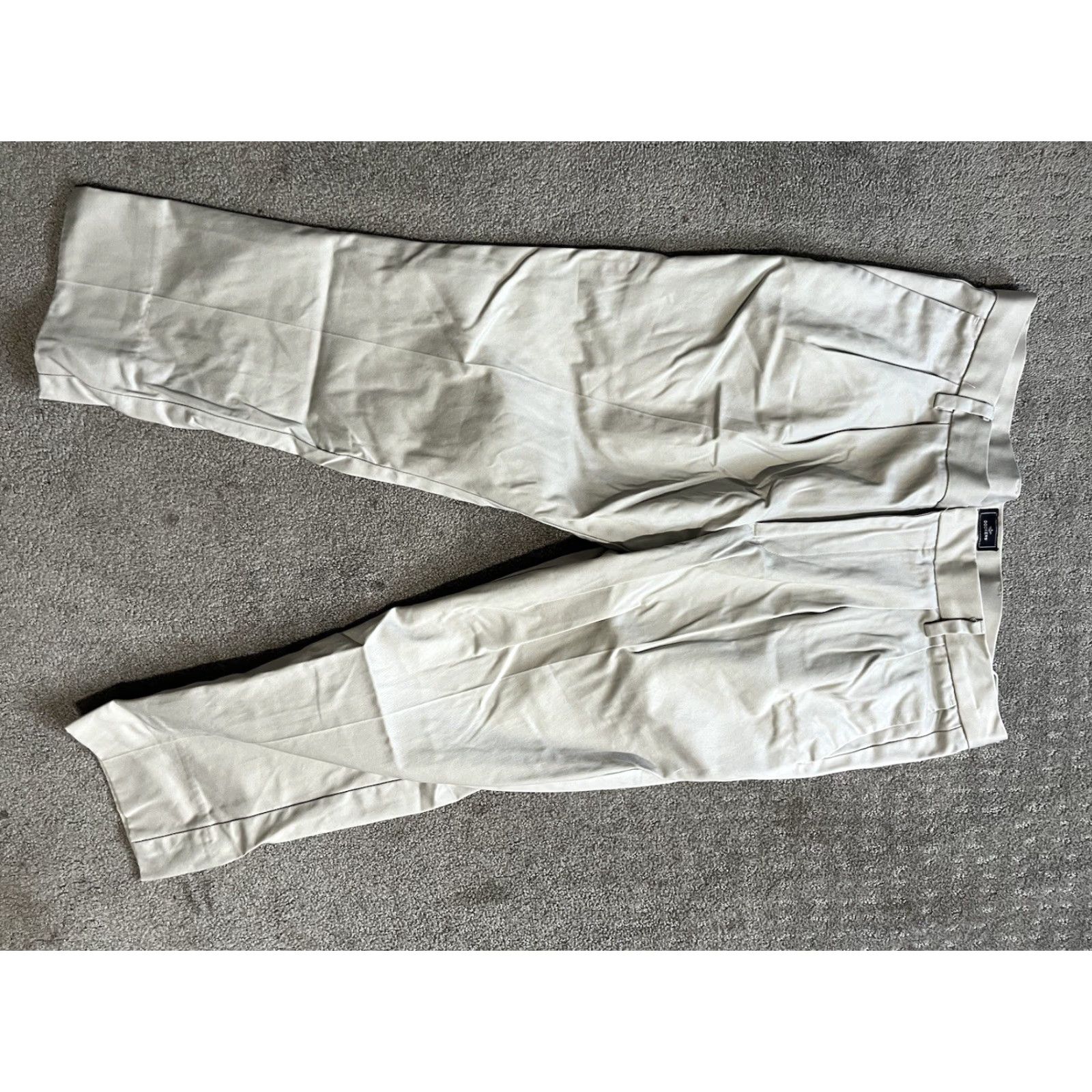 Dockers DOCKERS Classic Fit Pleated Dress Pants 38x26 Beige Vintage Khaki Brand DOCKERS Fit Classic Size 38 Inseam 26 in 100% Cotton Chinos Pants Leather? Size US 38 / EU 54 - 3 Thumbnail