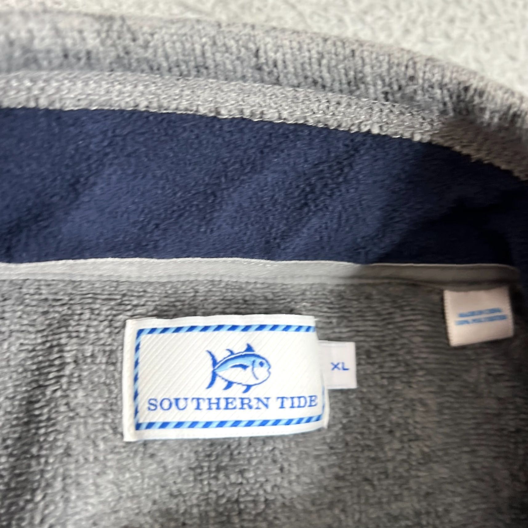 Southern Tide Southern Tide Vest Men's Size XL Gray Full Zip Pockets Front Logo Fleece Zip Stand-Up Collar Vest Style Logo Accents Navy? Size US XL / EU 56 / 4 - 4 Thumbnail