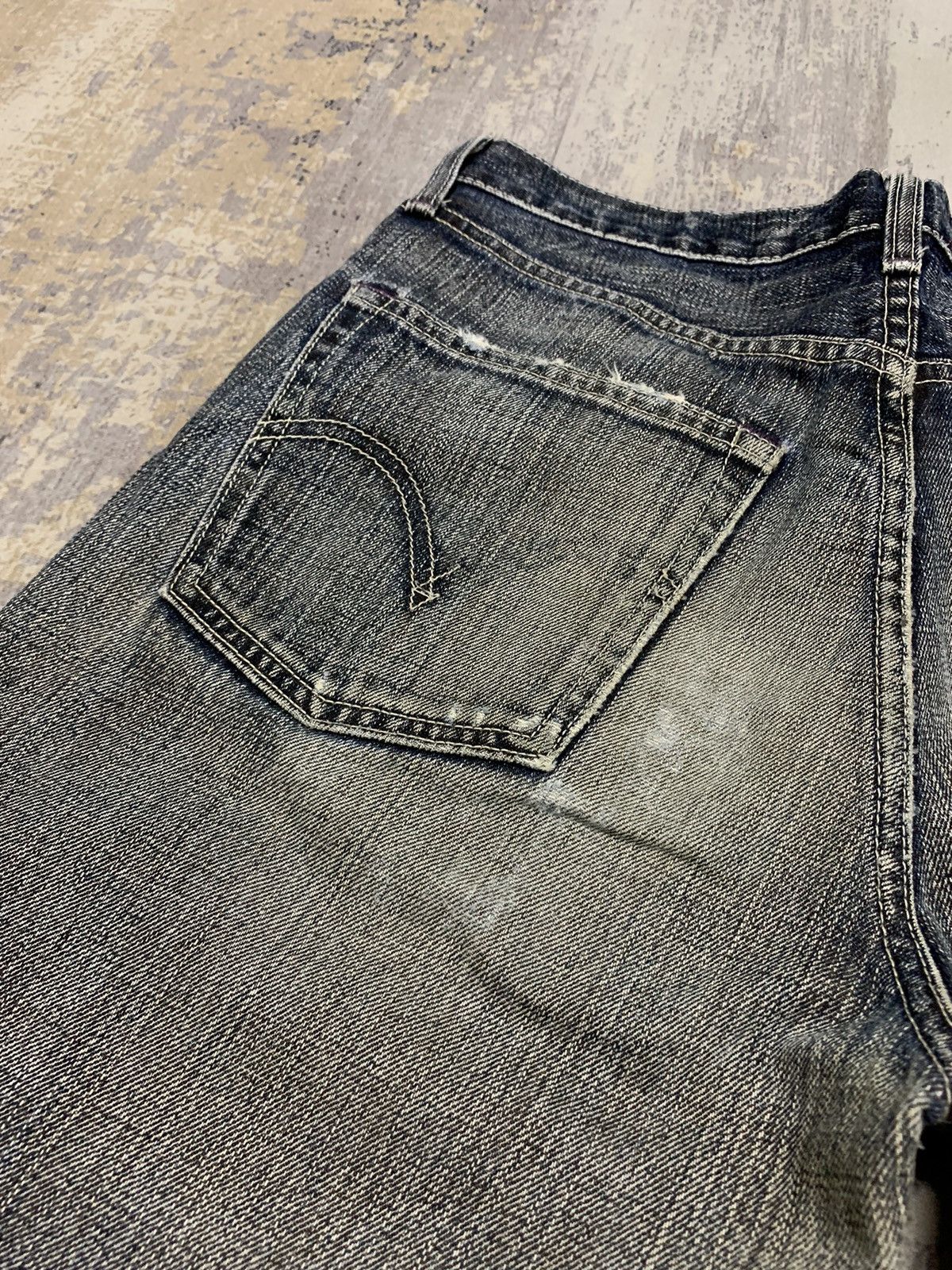 Levi's Vintage Levis 502 Distressed Denim Jeans 31x33.5 Size US 31 - 15 Thumbnail