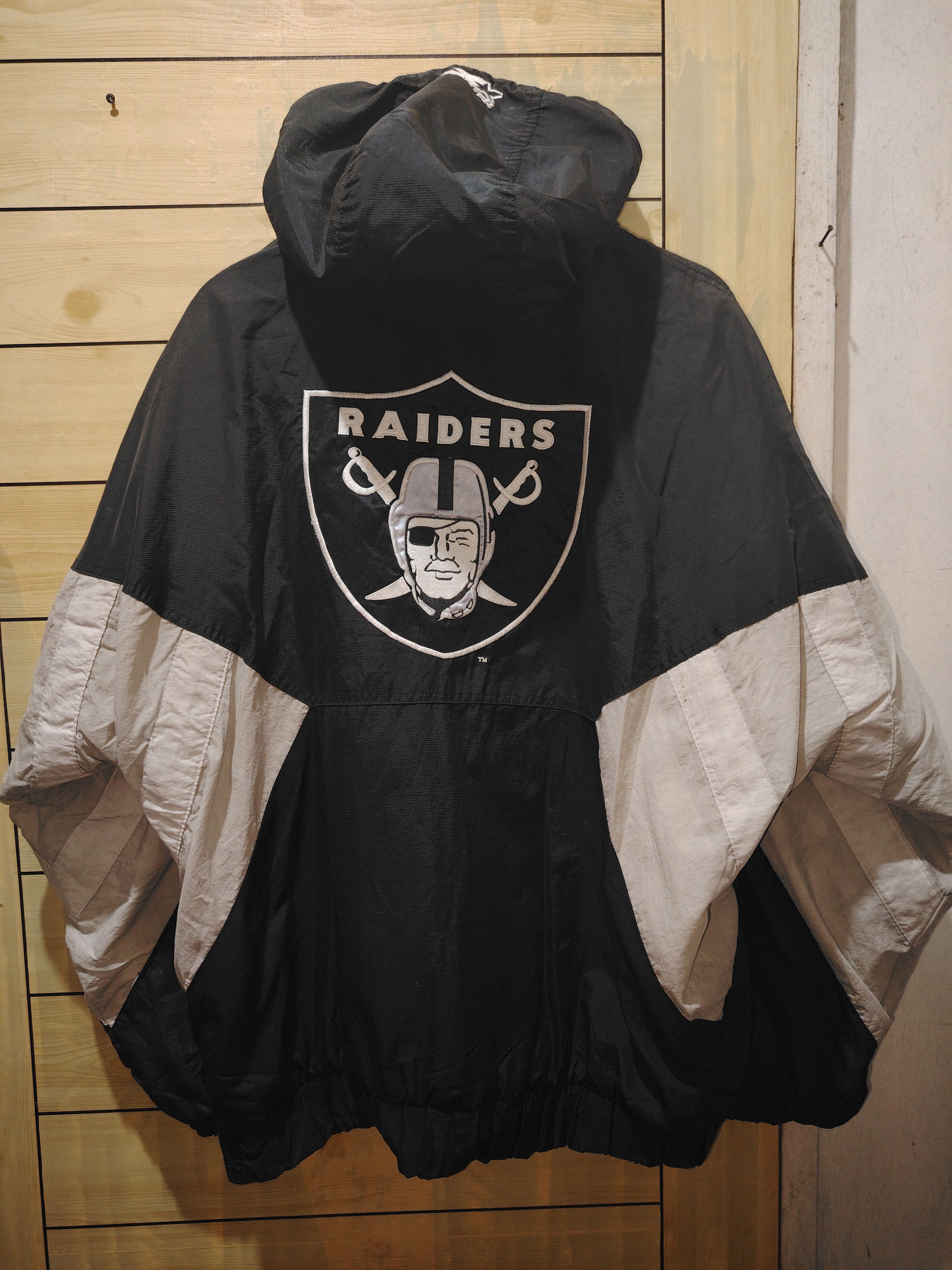 Vintage Vintage 1990's Oakland Raiders Jacket Size US M / EU 48-50 / 2 - 2 Thumbnail