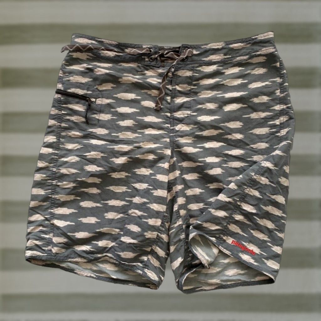 Patagonia Patagonia Wavefarer Board Shorts Men 9" Sz 34 Gray Spotted Beach Outdoor Drawstring Board Shorts Mens Size US 34 / EU 50 - 1 Thumbnail