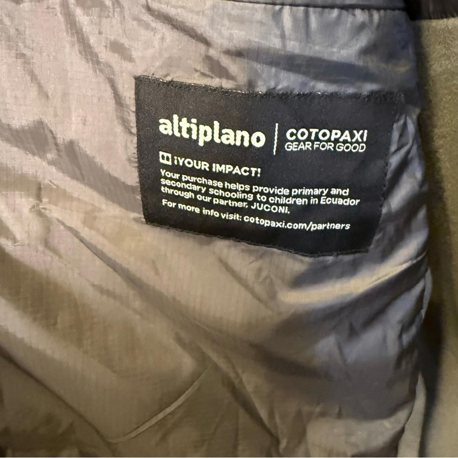 Cotopaxi Men’s Cotopaxi Altiplano Gray and Black Polartec Vest Sz L Size US L / EU 52-54 / 3 - 7 Thumbnail